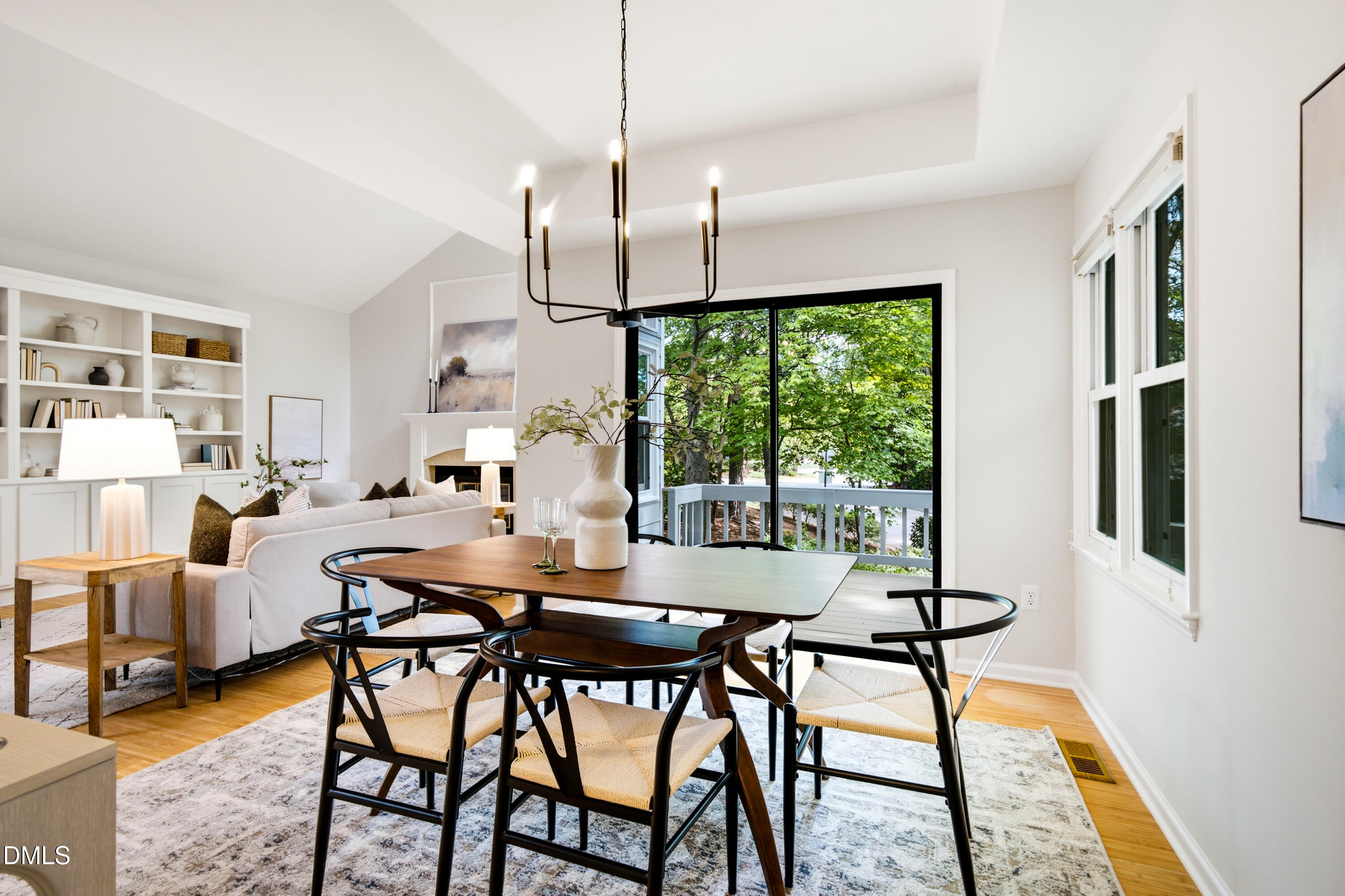 104 Tiercel Court Property Photo 12