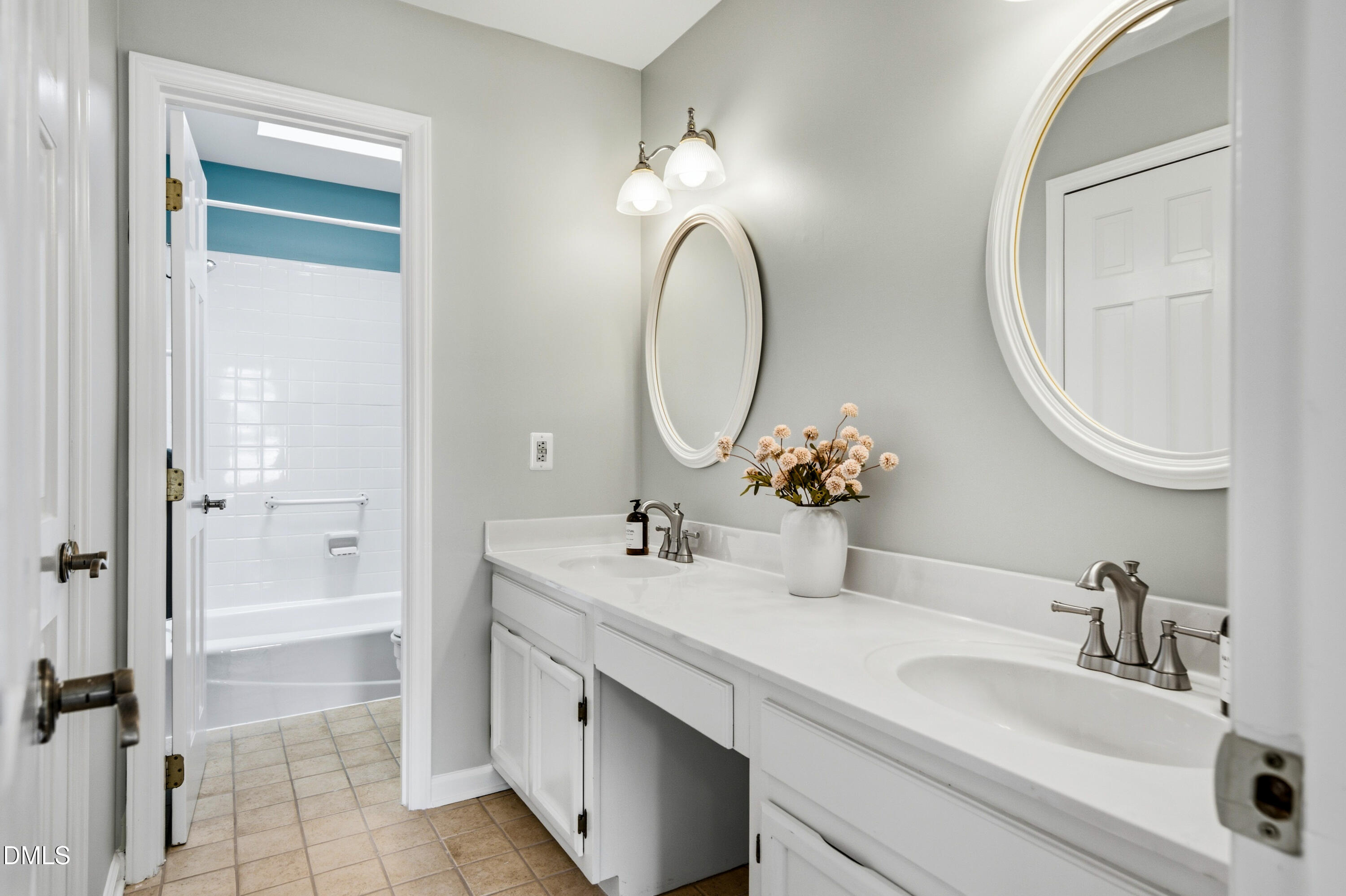 104 Tiercel Court Property Photo 38