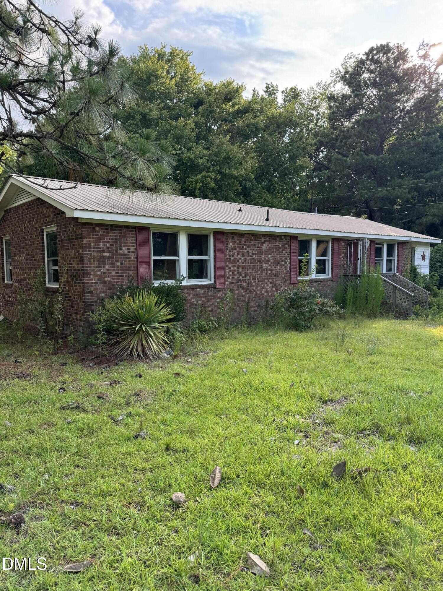 2633 Tanbark Drive Property Photo 4