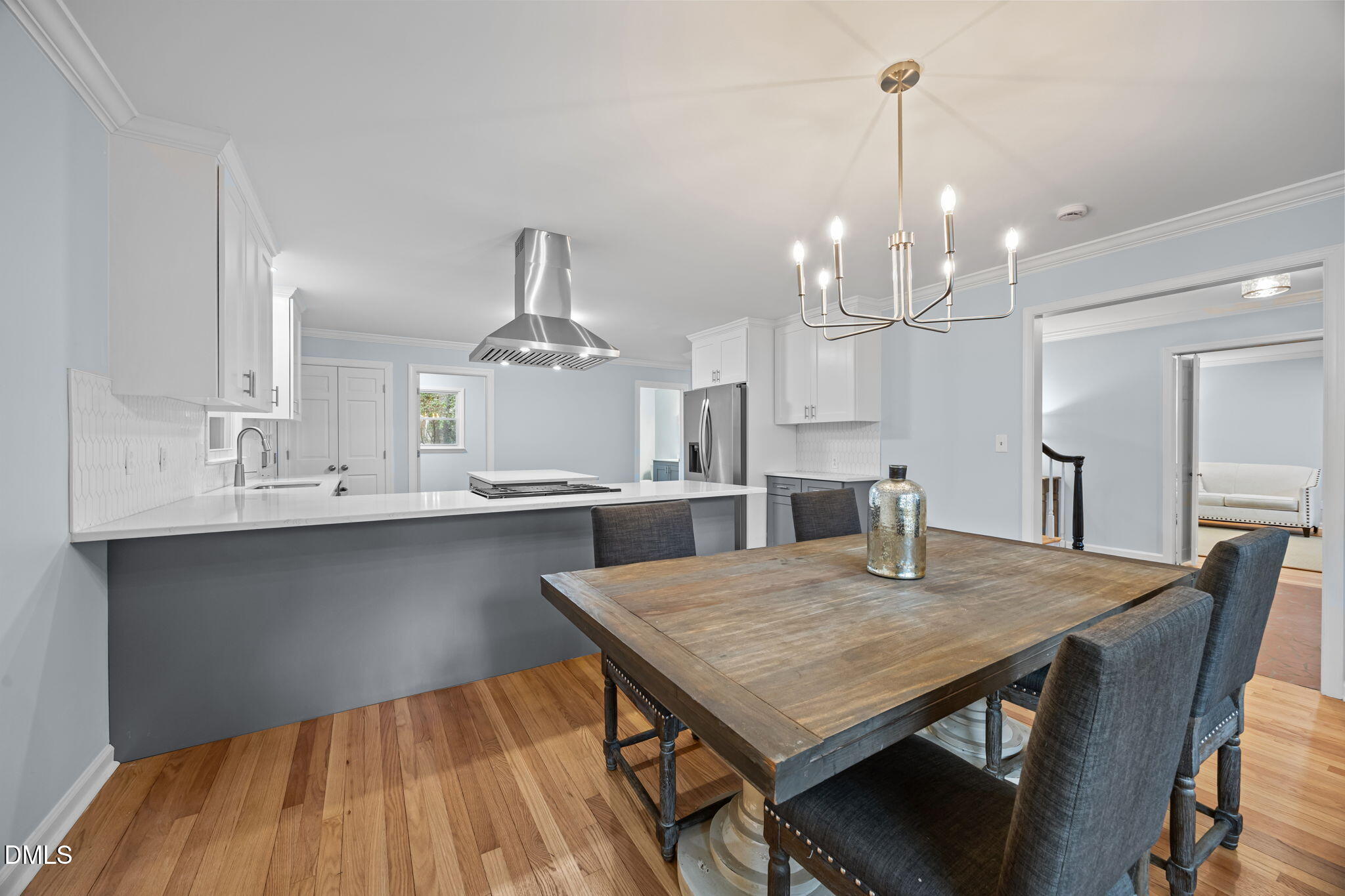 1001 Wilshire Drive Property Photo 10