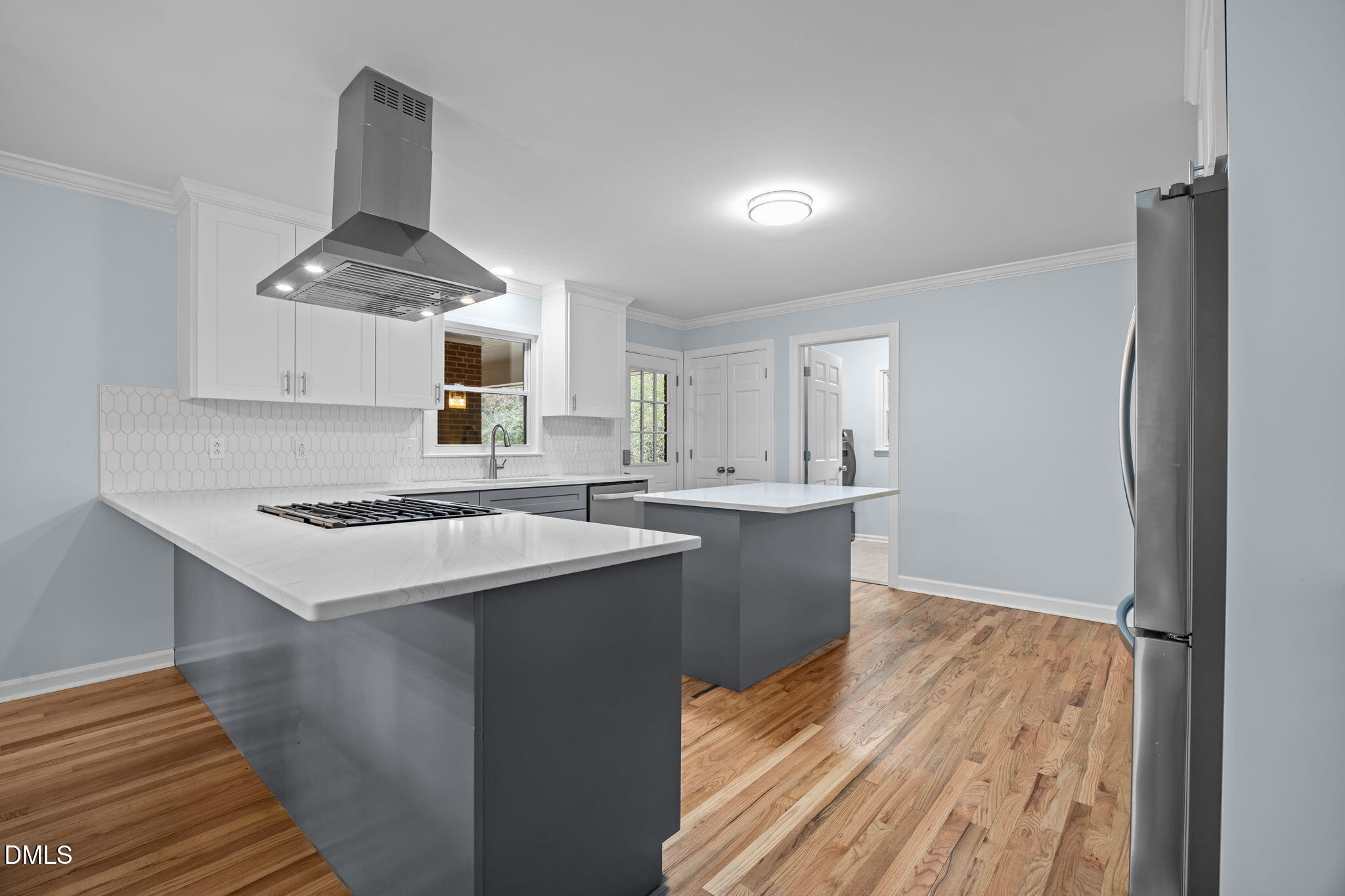 1001 Wilshire Drive Property Photo 11