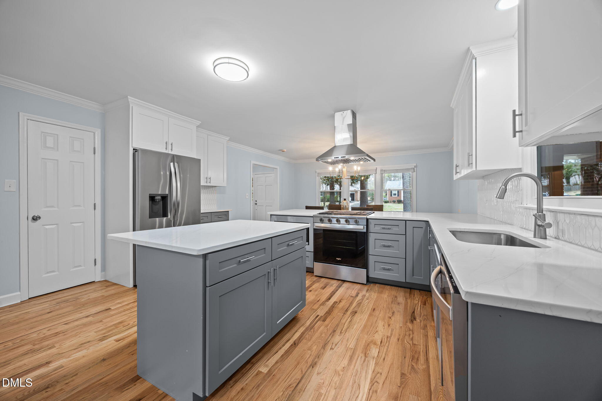 1001 Wilshire Drive Property Photo 13