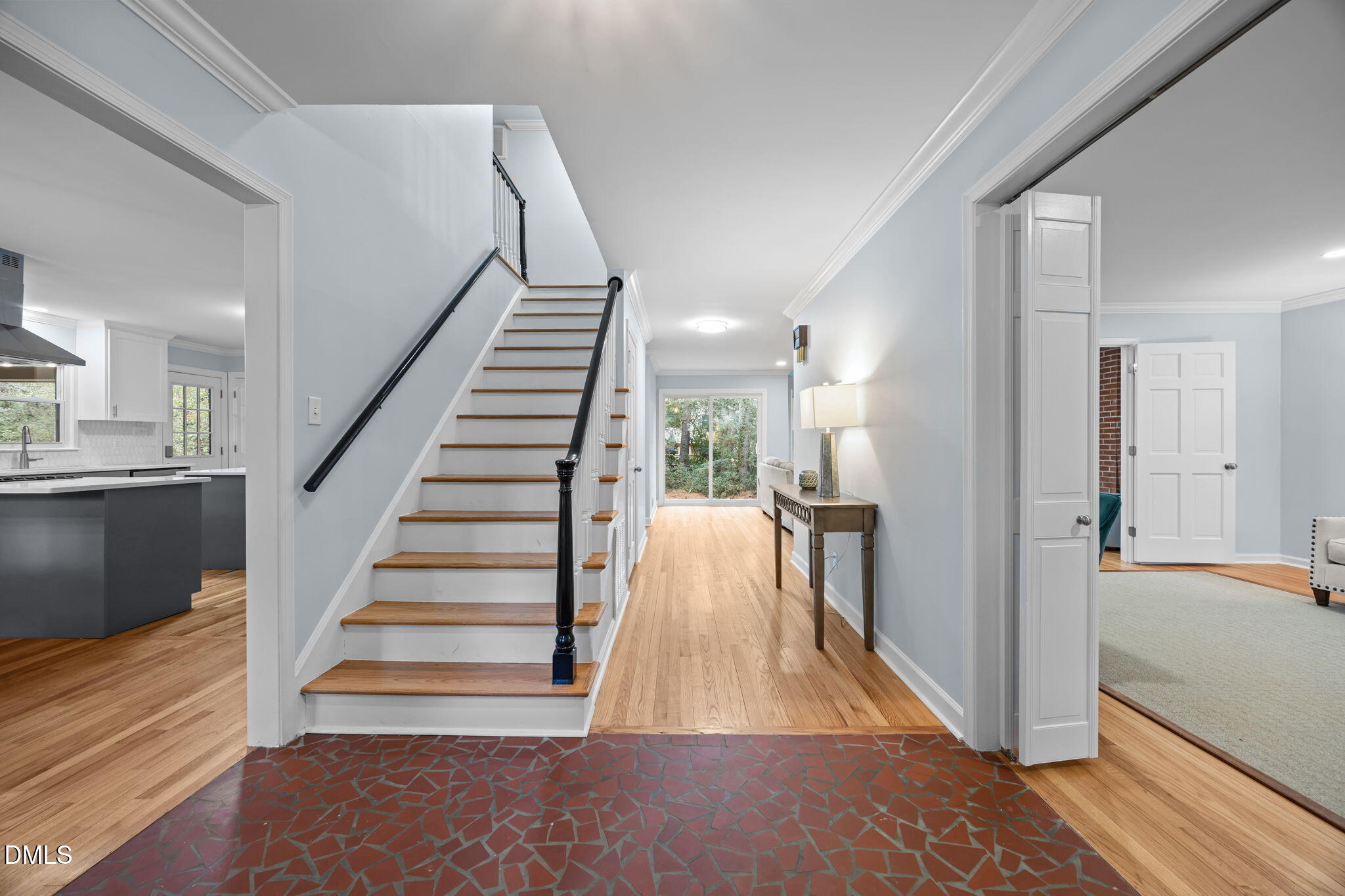 1001 Wilshire Drive Property Photo 18