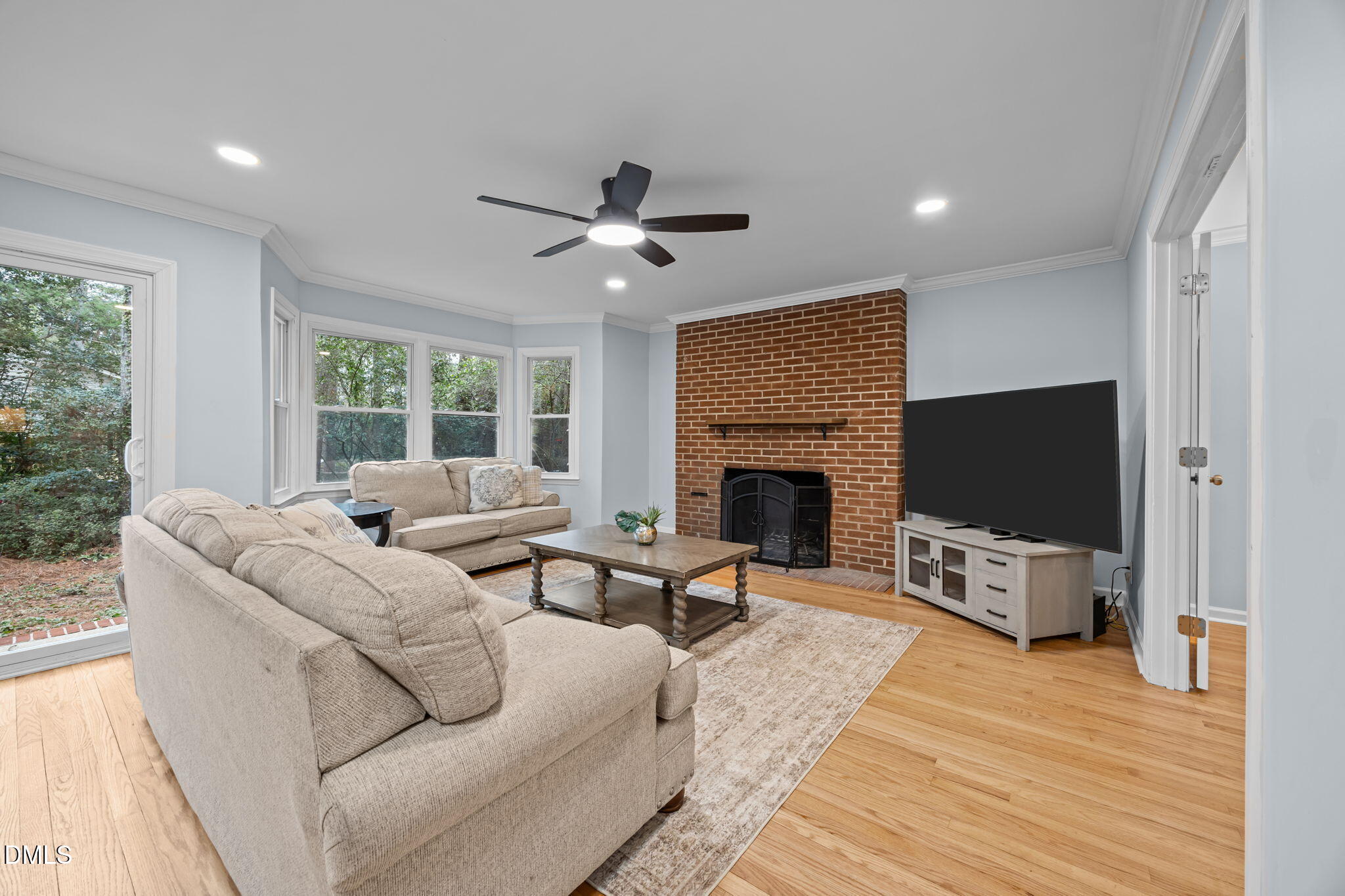 1001 Wilshire Drive Property Photo 23