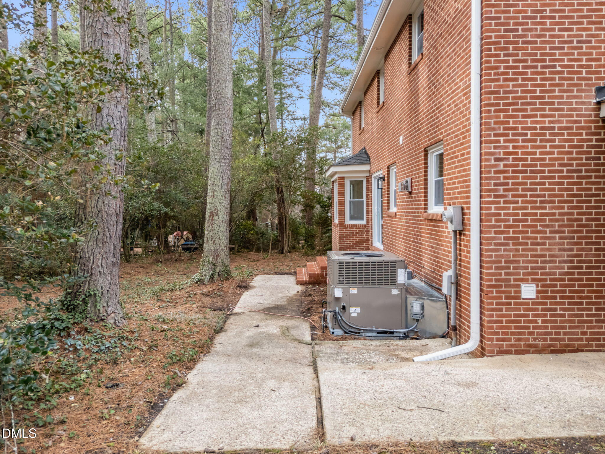 1001 Wilshire Drive Property Photo 39