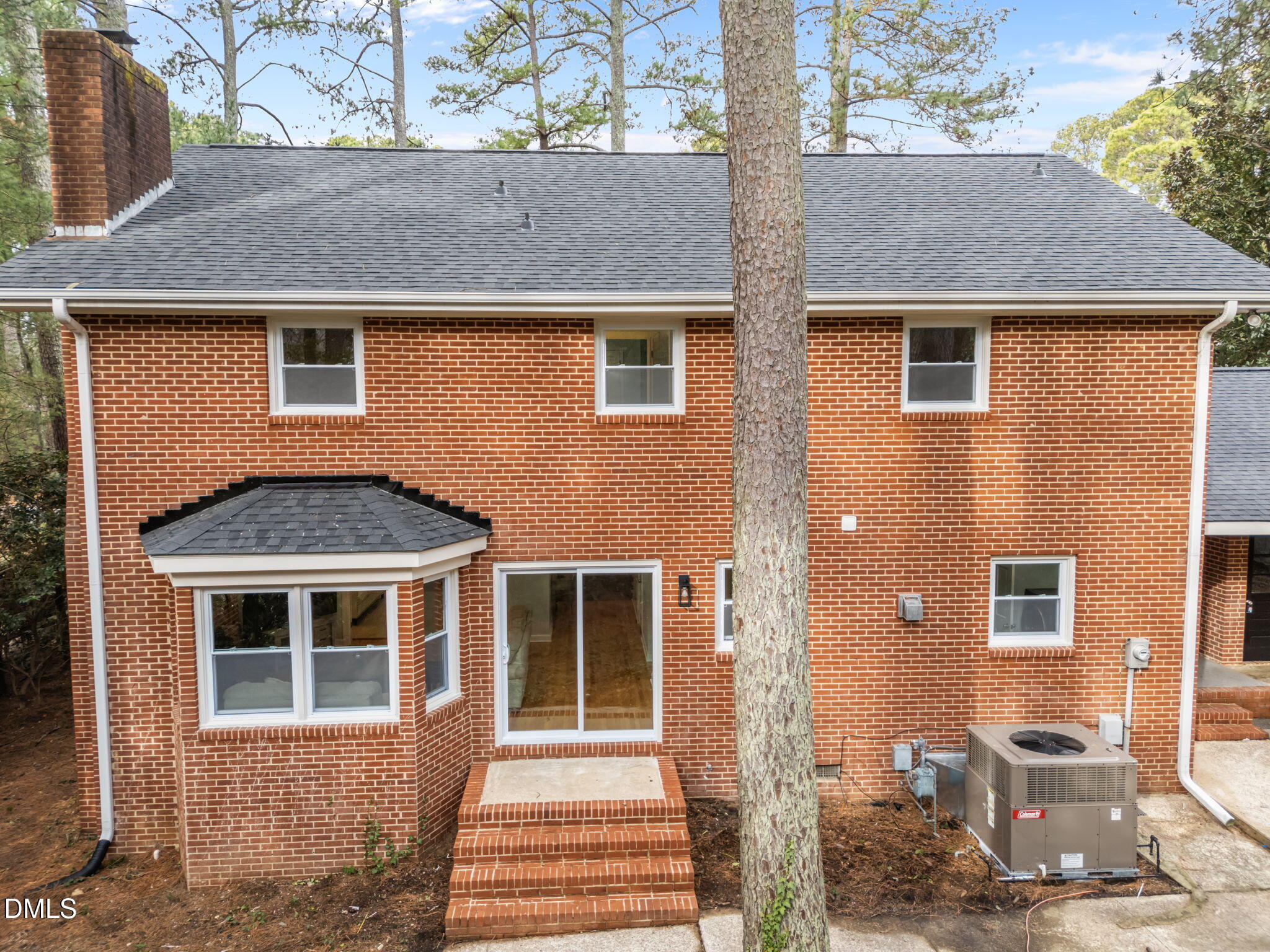 1001 Wilshire Drive Property Photo 40