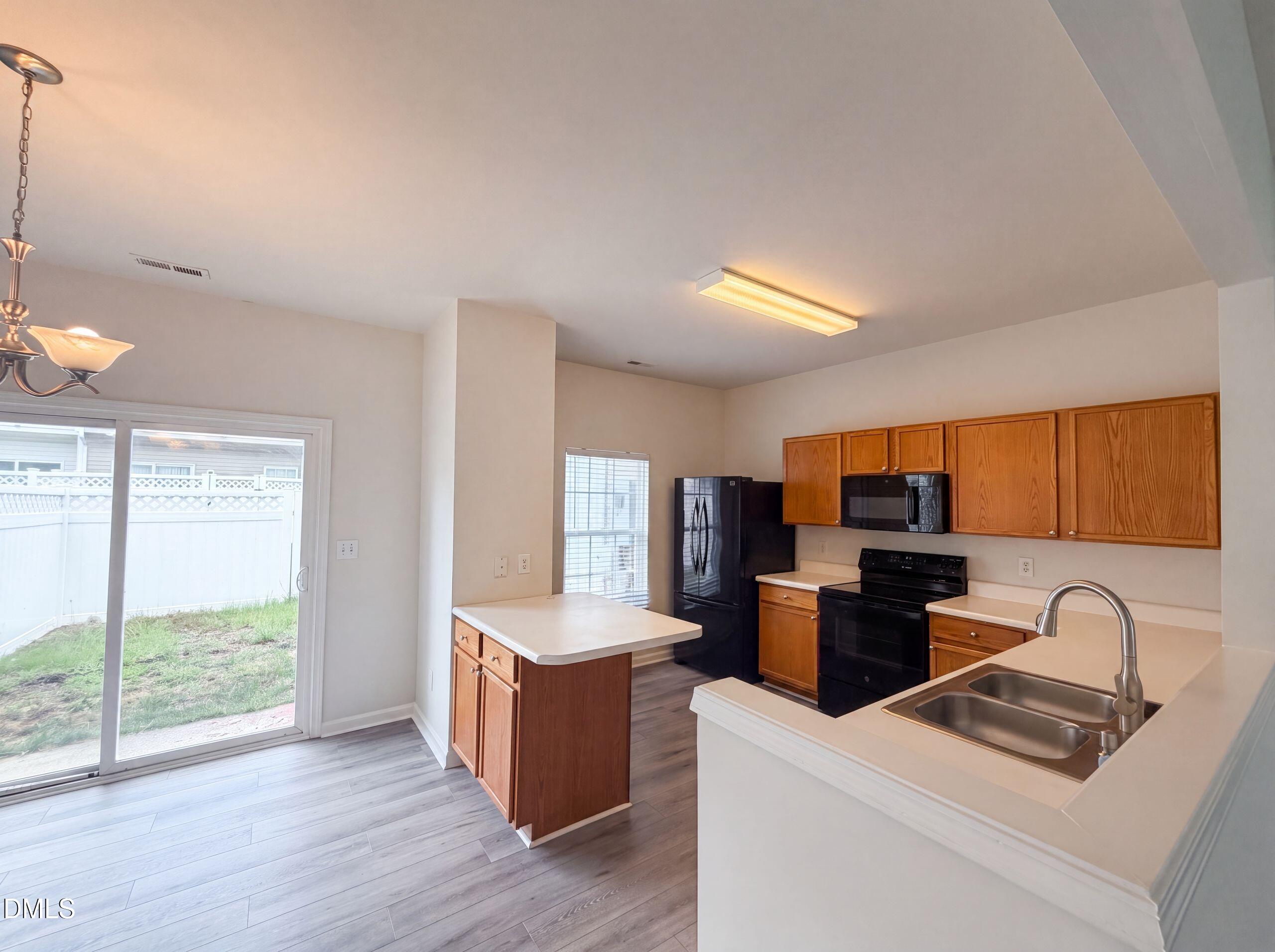5111 Brooke Lauren Lane Property Photo 2
