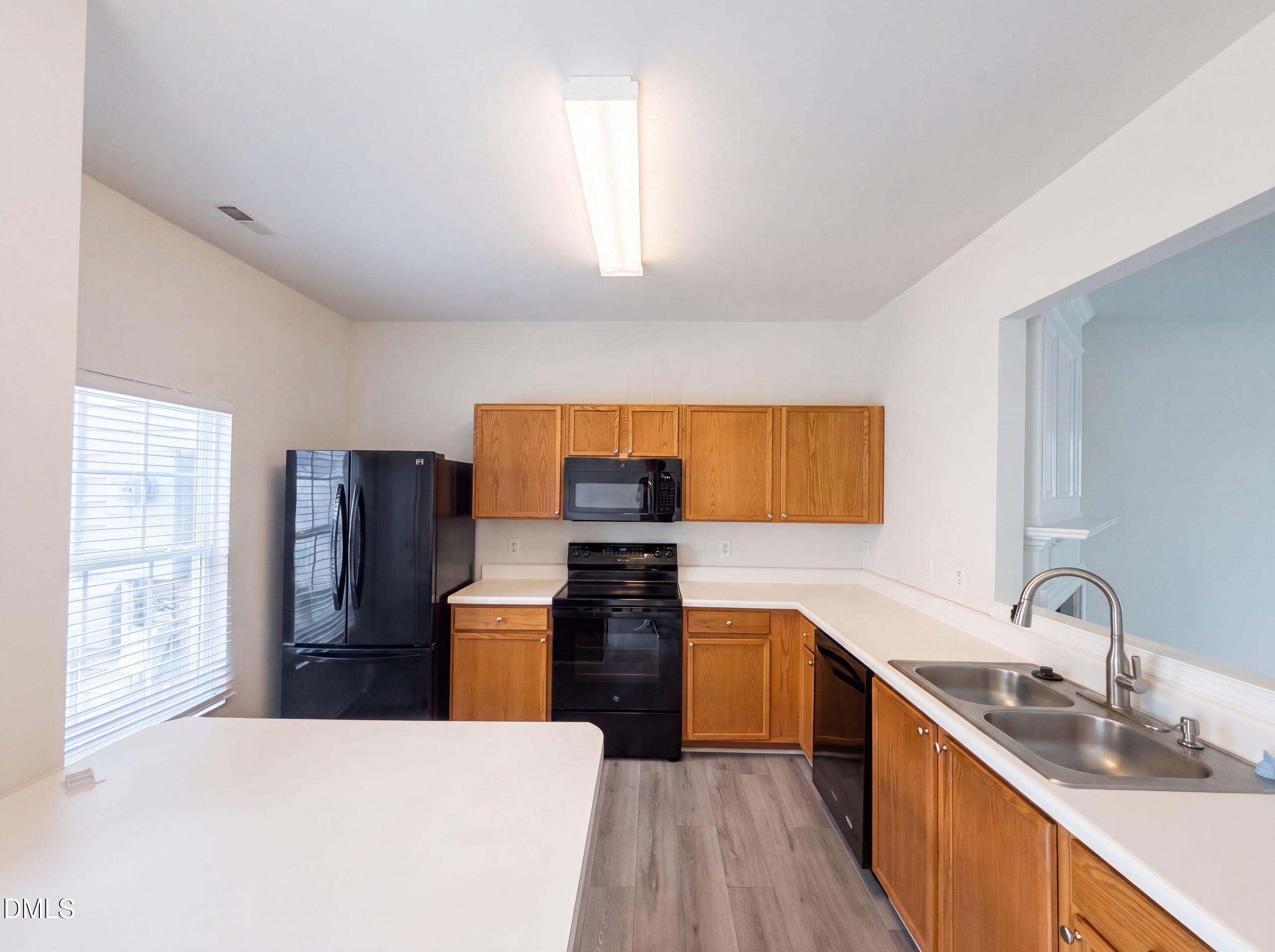 5111 Brooke Lauren Lane Property Photo 6