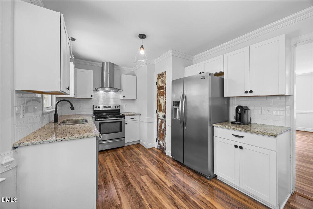 4404 Lancashire Drive Property Photo 9