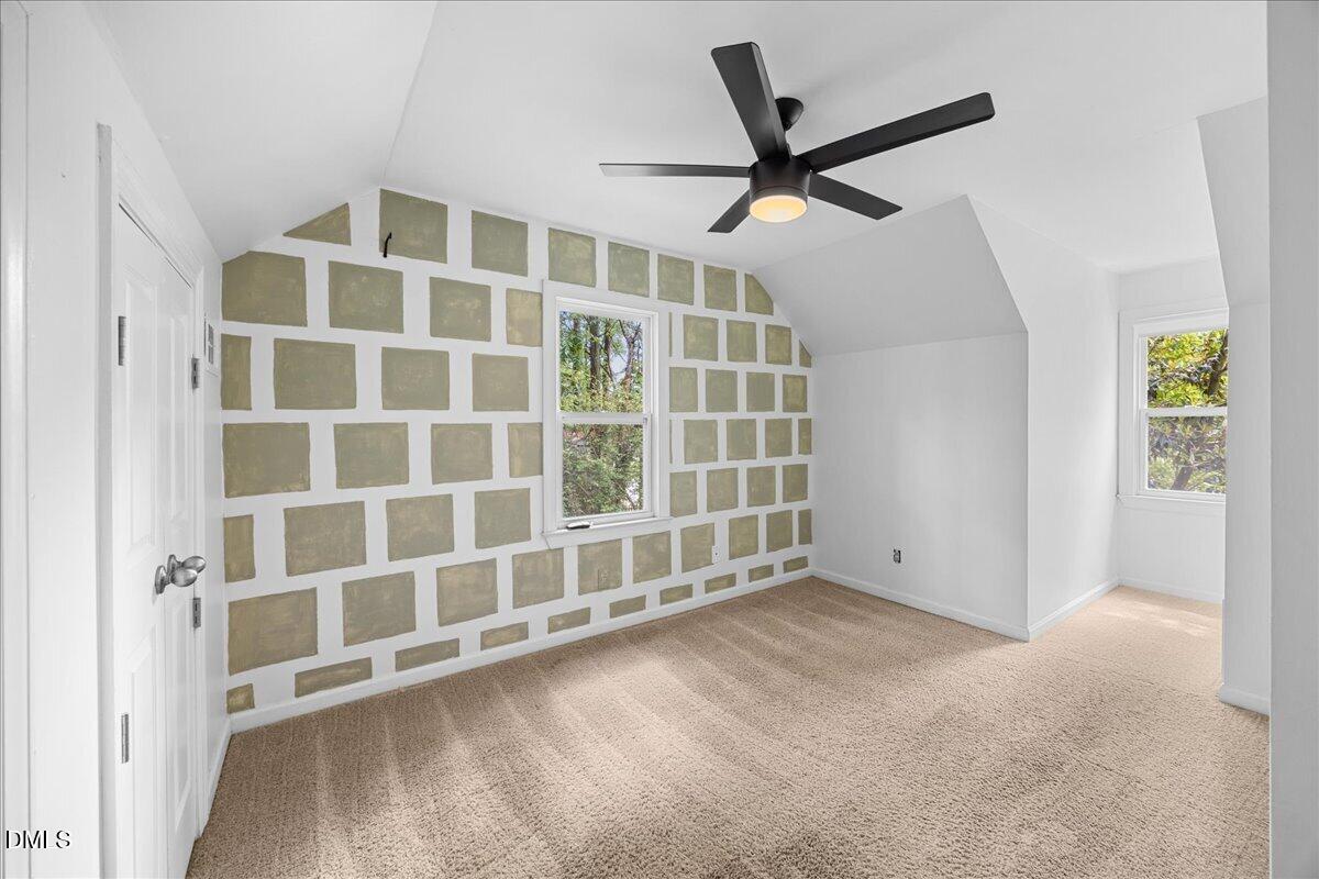 4404 Lancashire Drive Property Photo 25