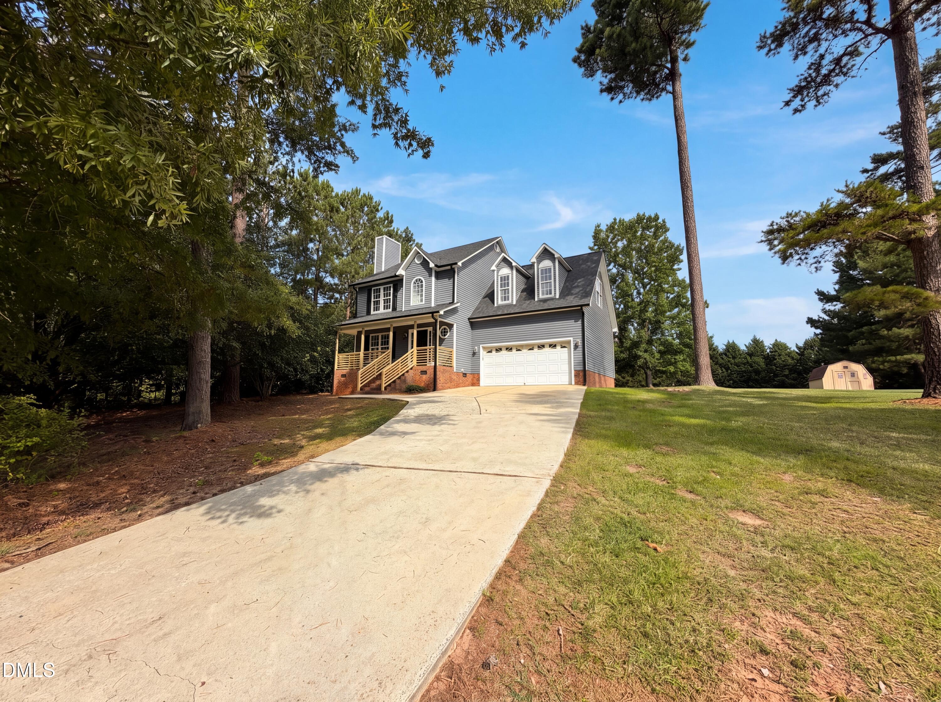 819 Sunrise Drive Property Photo 3