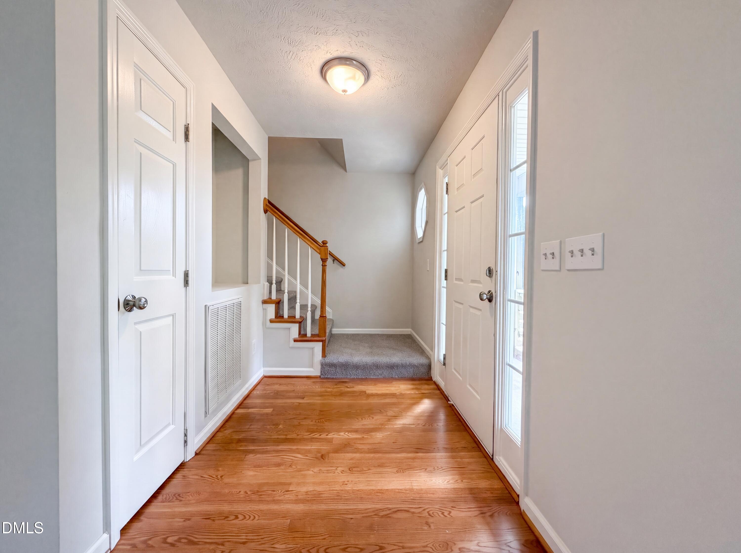 819 Sunrise Drive Property Photo 4