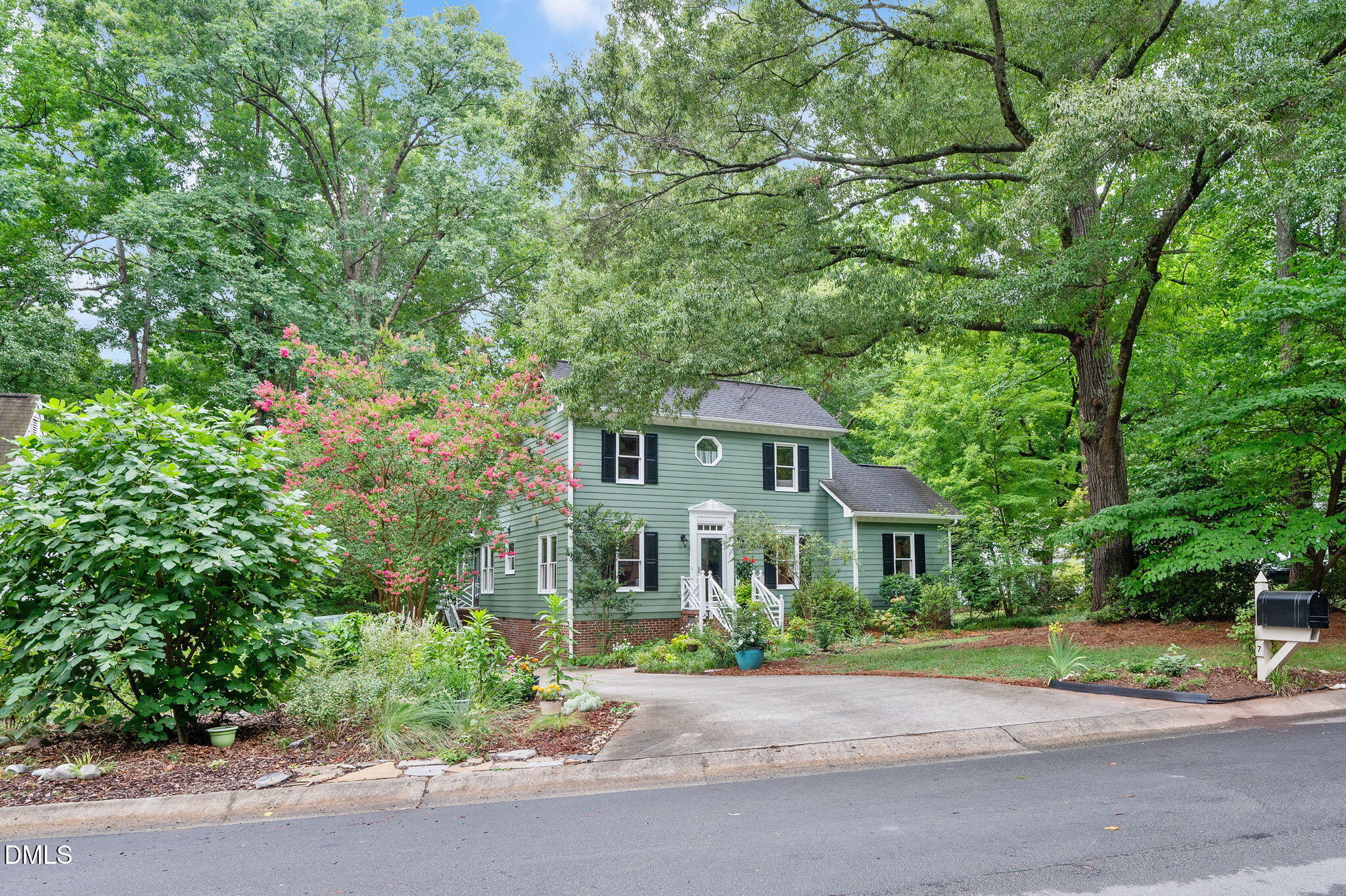7 Fox Chase Lane Property Photo 2