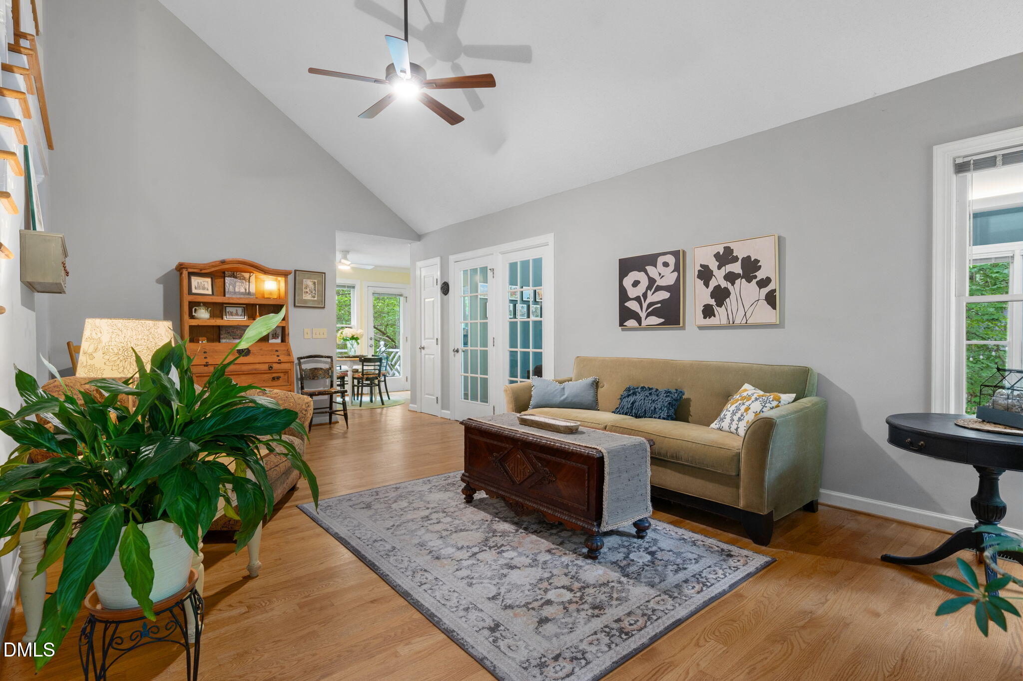 7 Fox Chase Lane Property Photo 6