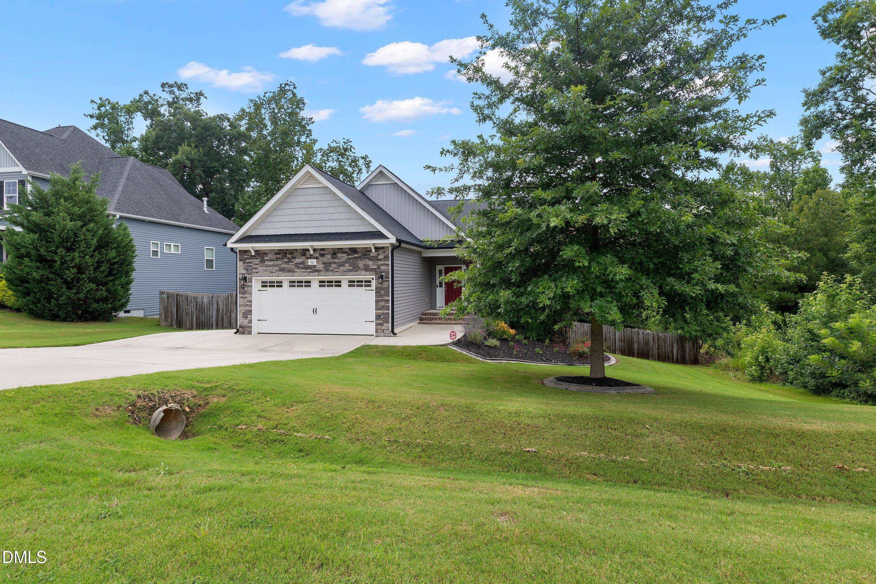507 Whitebark Lane Property Photo 3