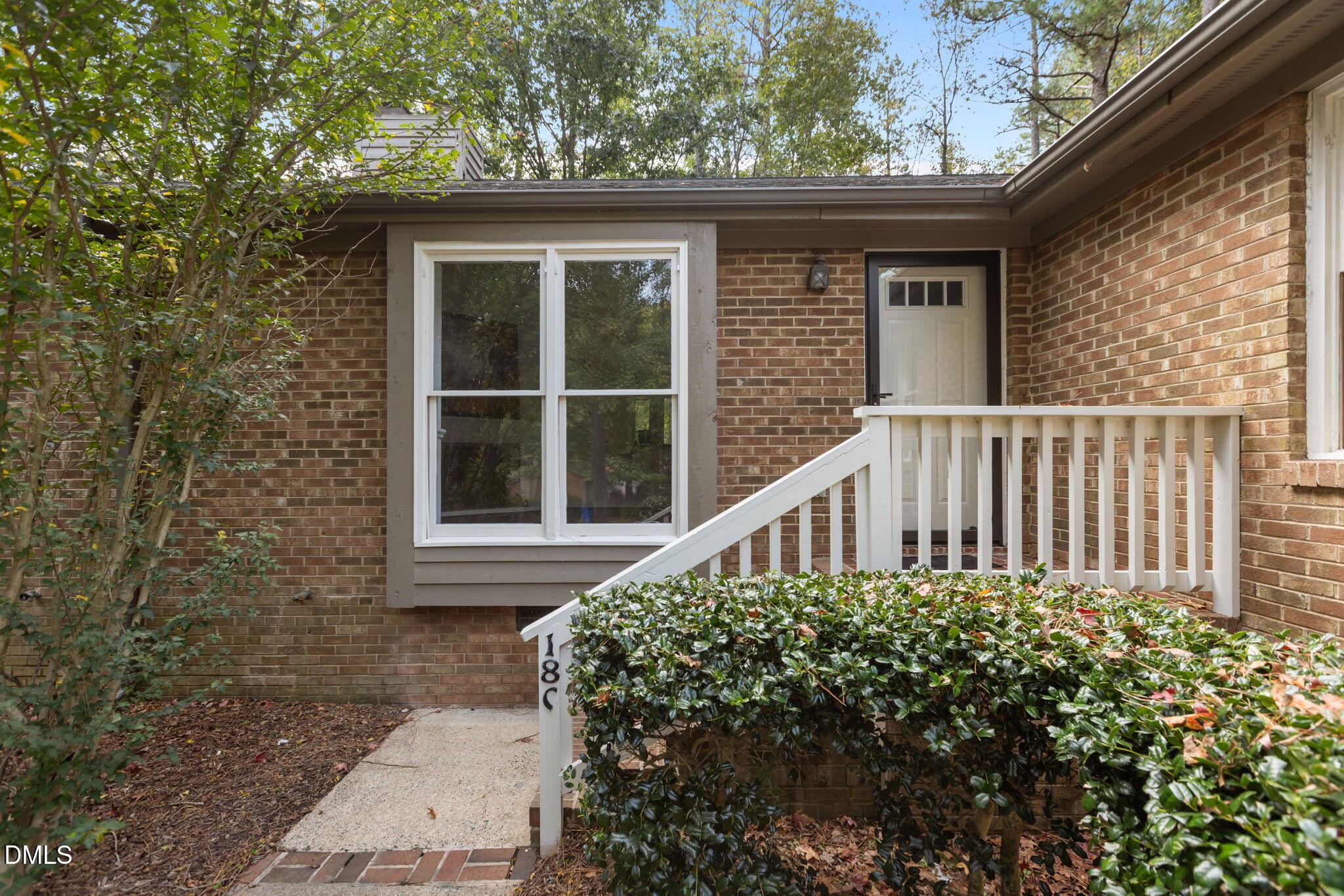 500 W Woodcroft Parkway 18c Property Photo 1