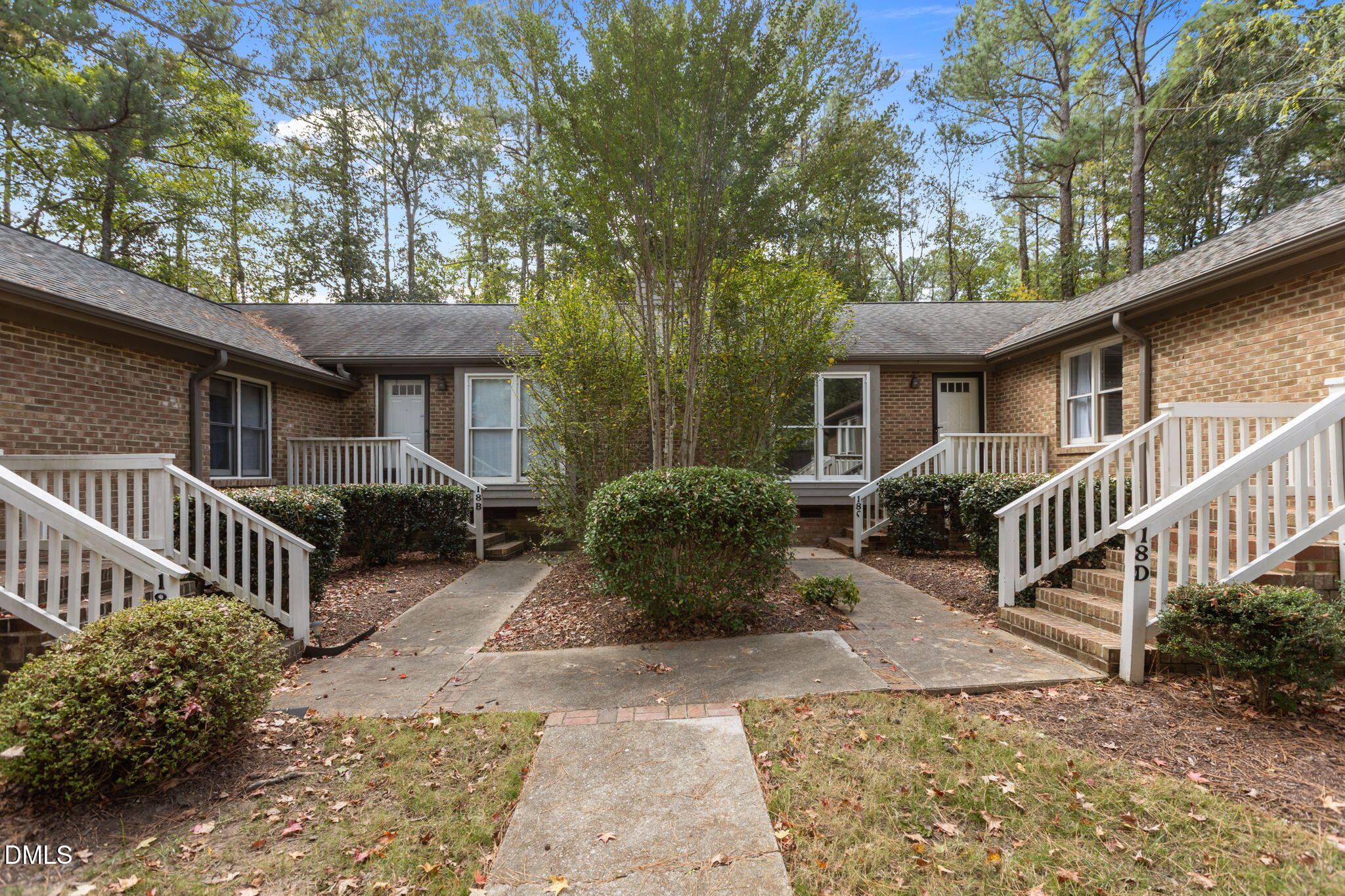 500 W Woodcroft Parkway 18c Property Photo 3