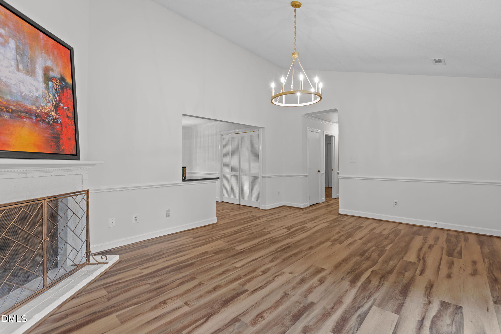 500 W Woodcroft Parkway 18c Property Photo 6