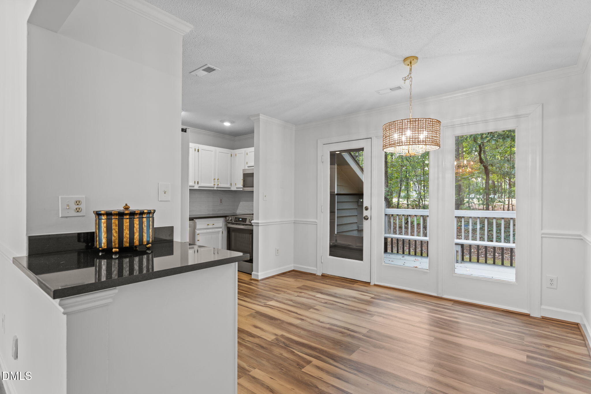 500 W Woodcroft Parkway 18c Property Photo 8