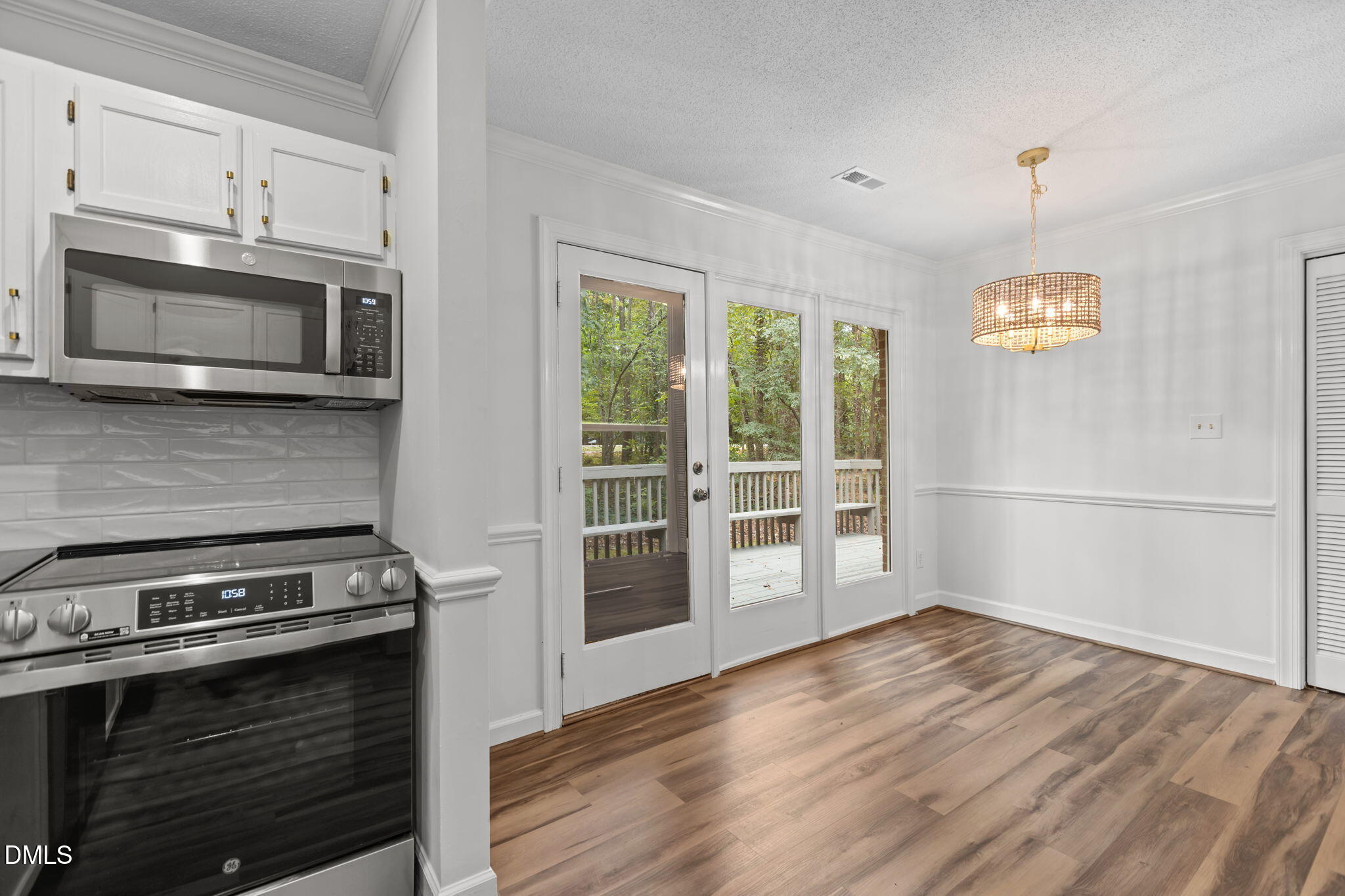 500 W Woodcroft Parkway 18c Property Photo 14