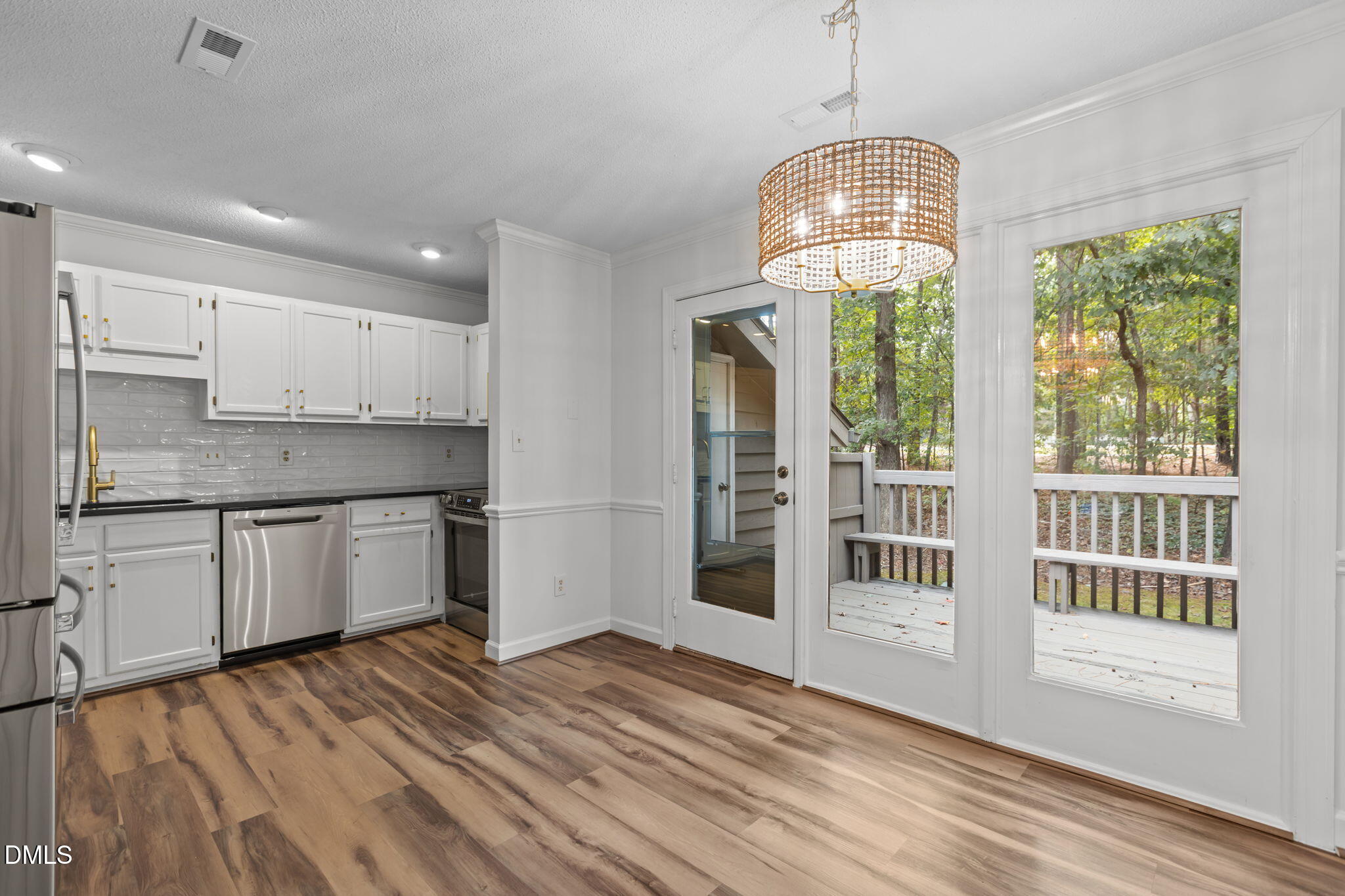500 W Woodcroft Parkway 18c Property Photo 16