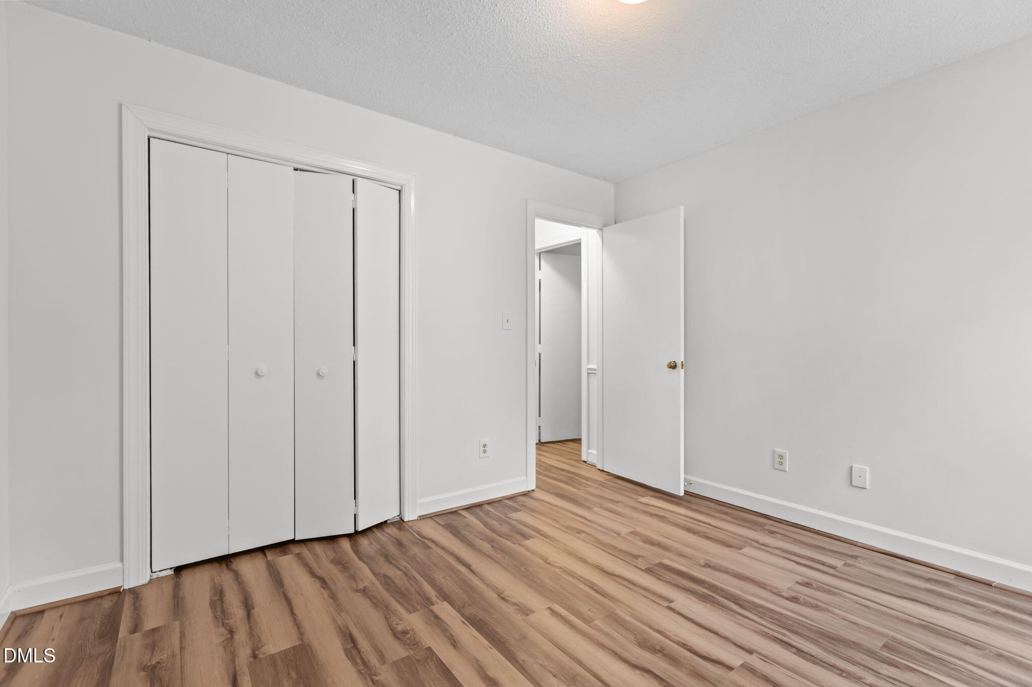500 W Woodcroft Parkway 18c Property Photo 19