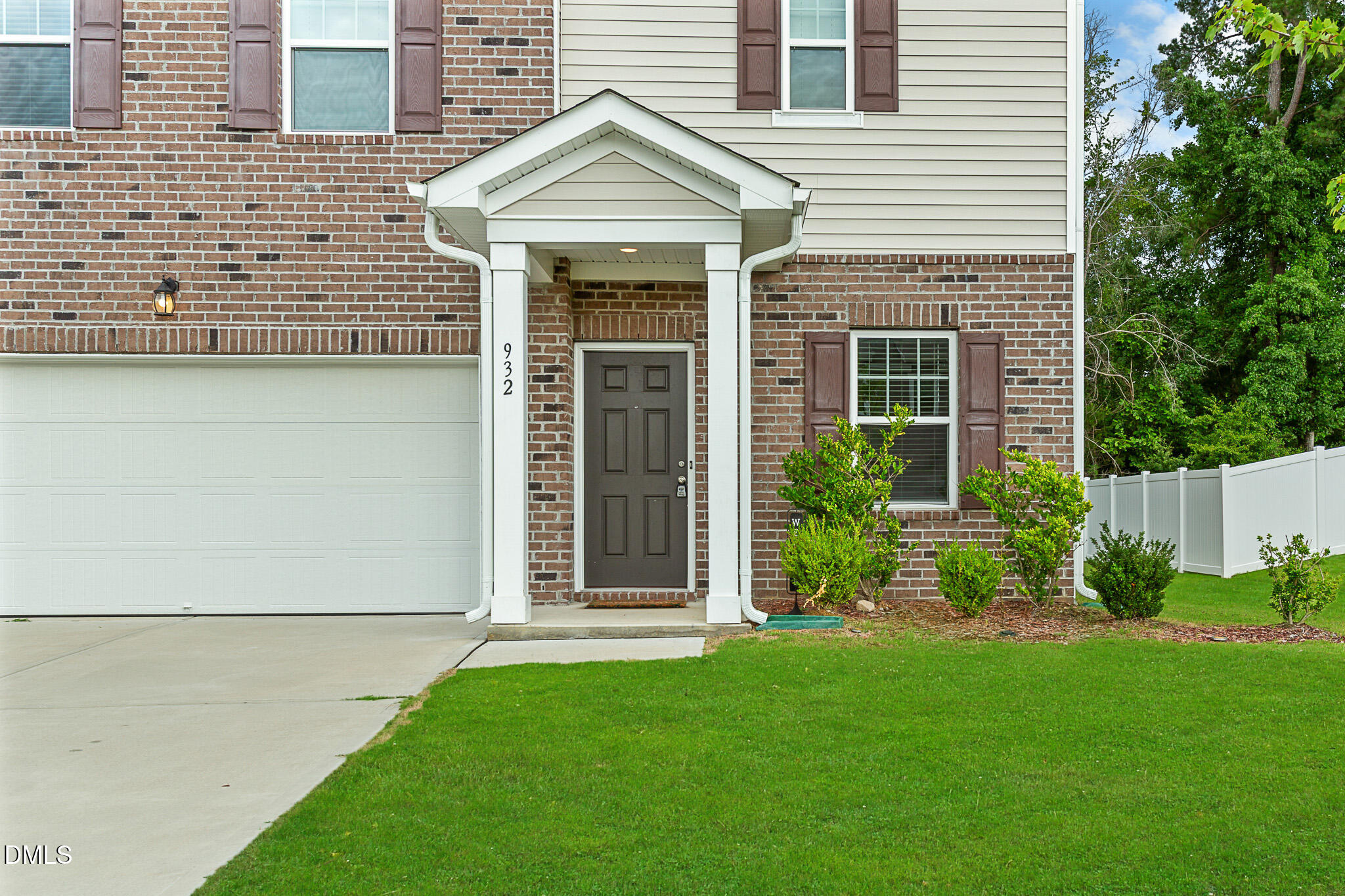 932 Berkeley Glen Road Property Photo 3