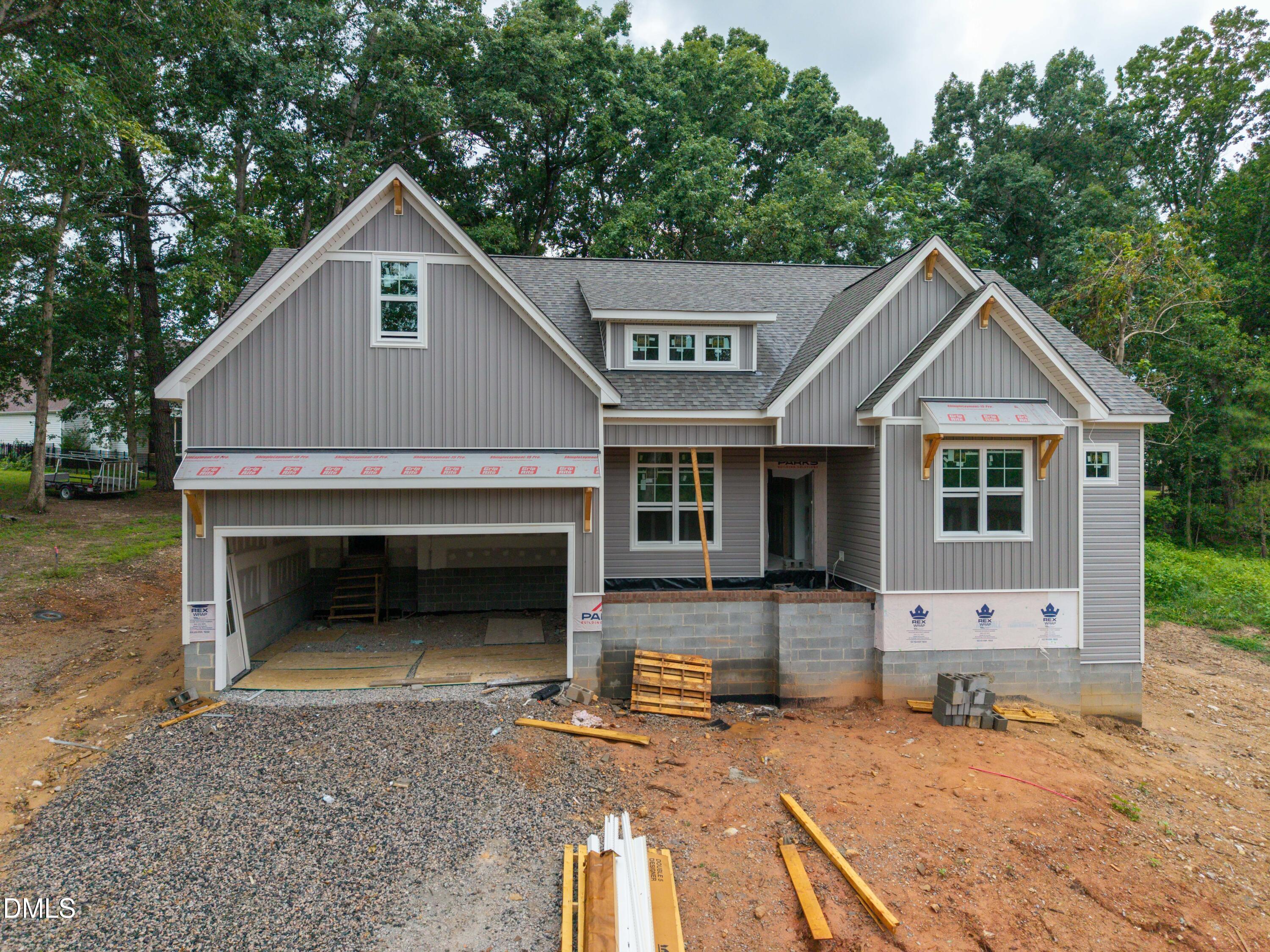 1039 Heather Lane Property Photo 1