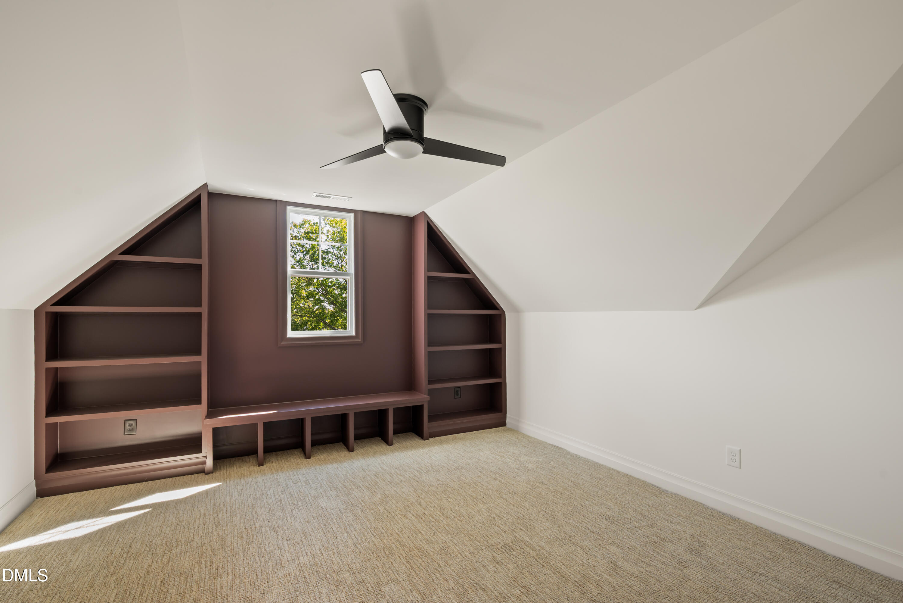 1039 Heather Lane Property Photo 59