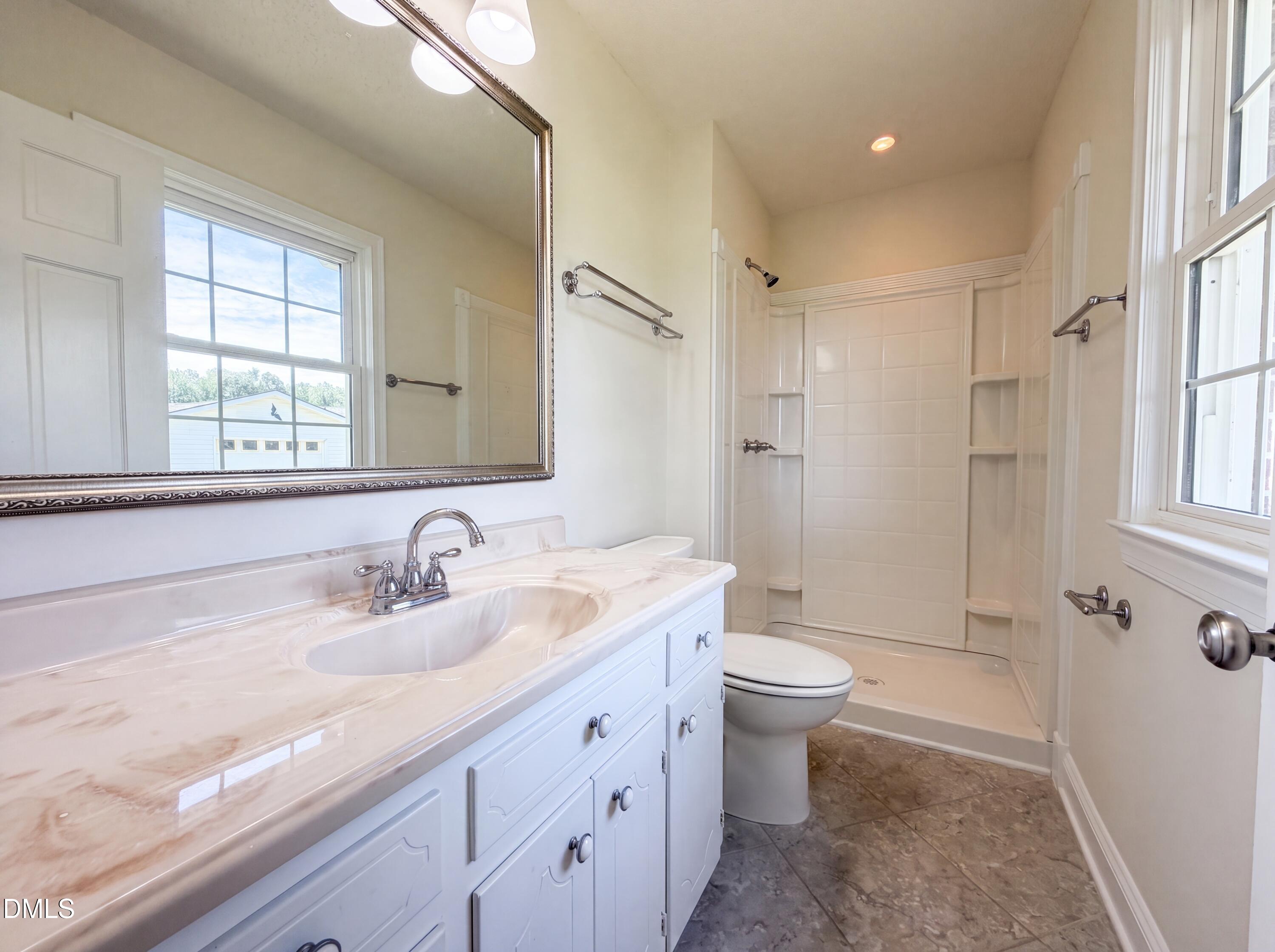 800 Lucas Street Property Photo 12