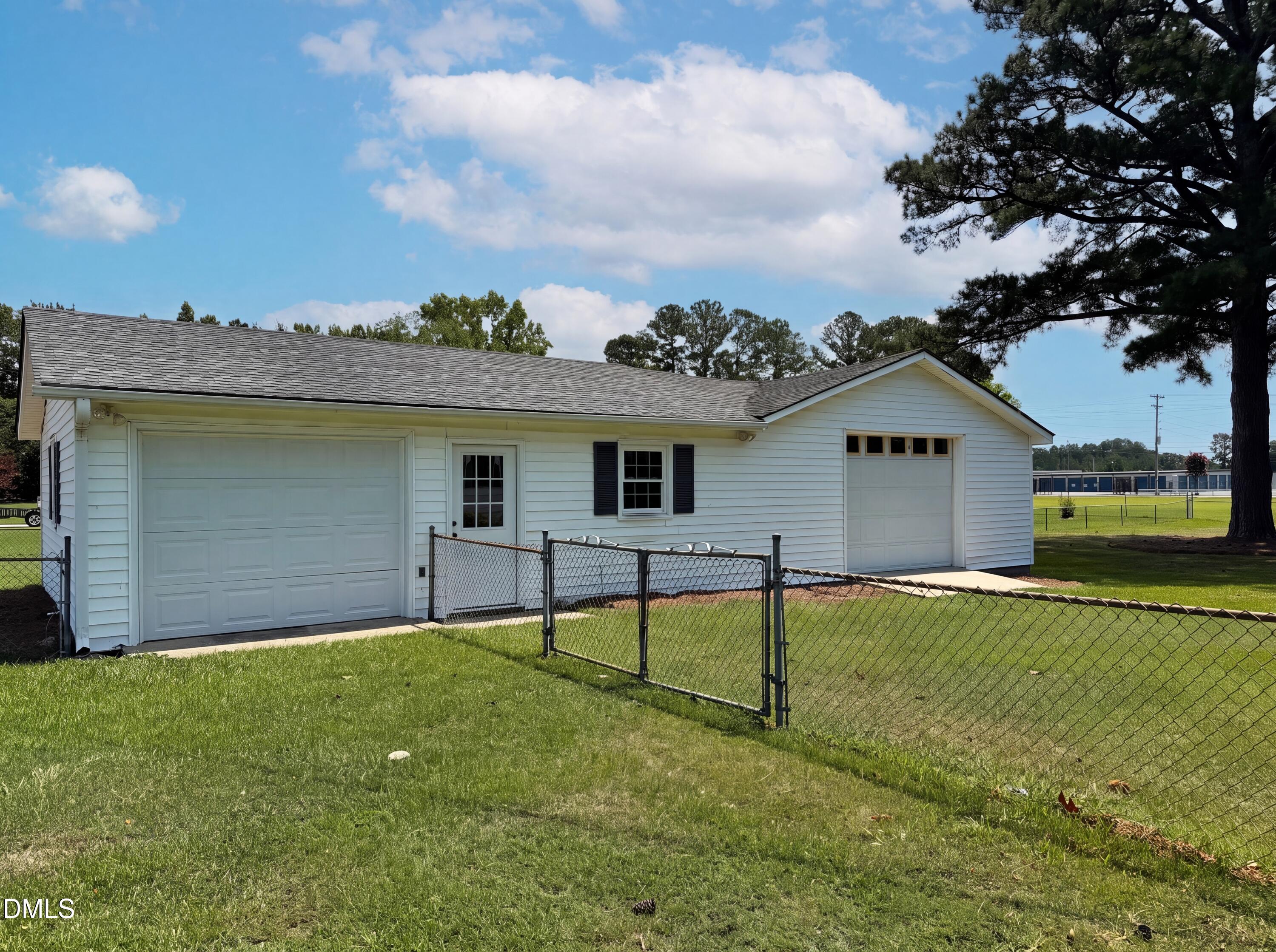 800 Lucas Street Property Photo 14