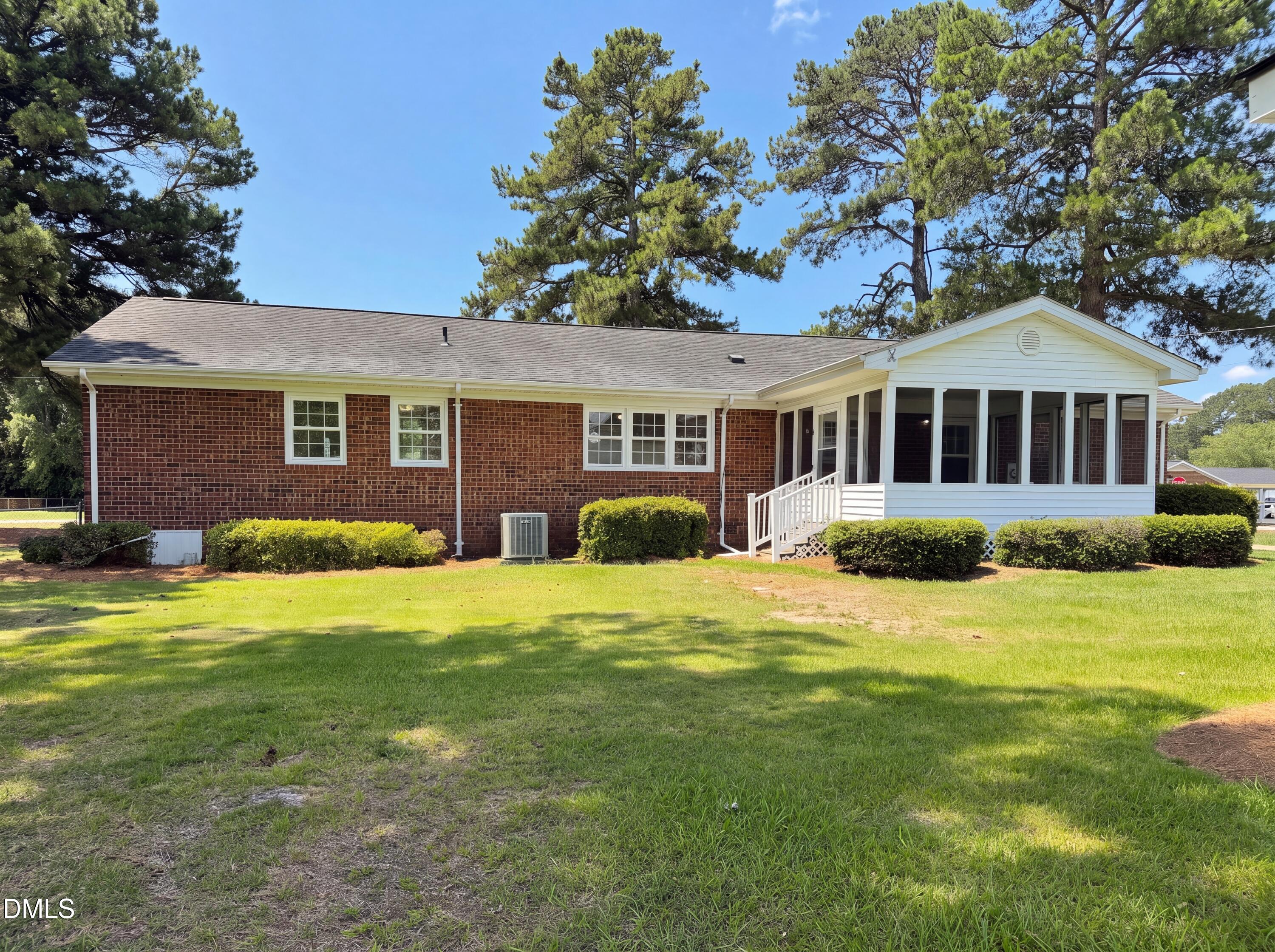 800 Lucas Street Property Photo 15