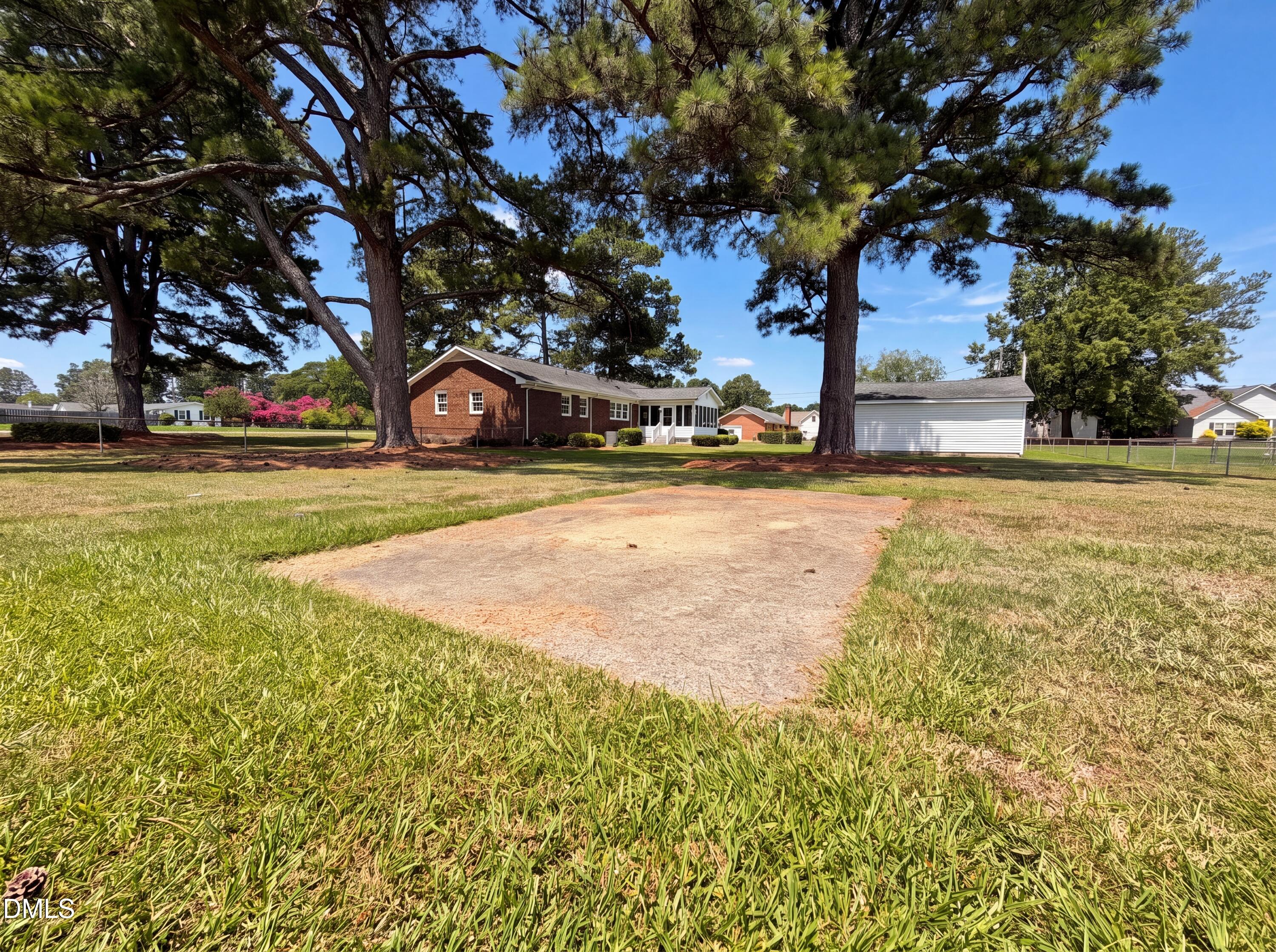 800 Lucas Street Property Photo 18