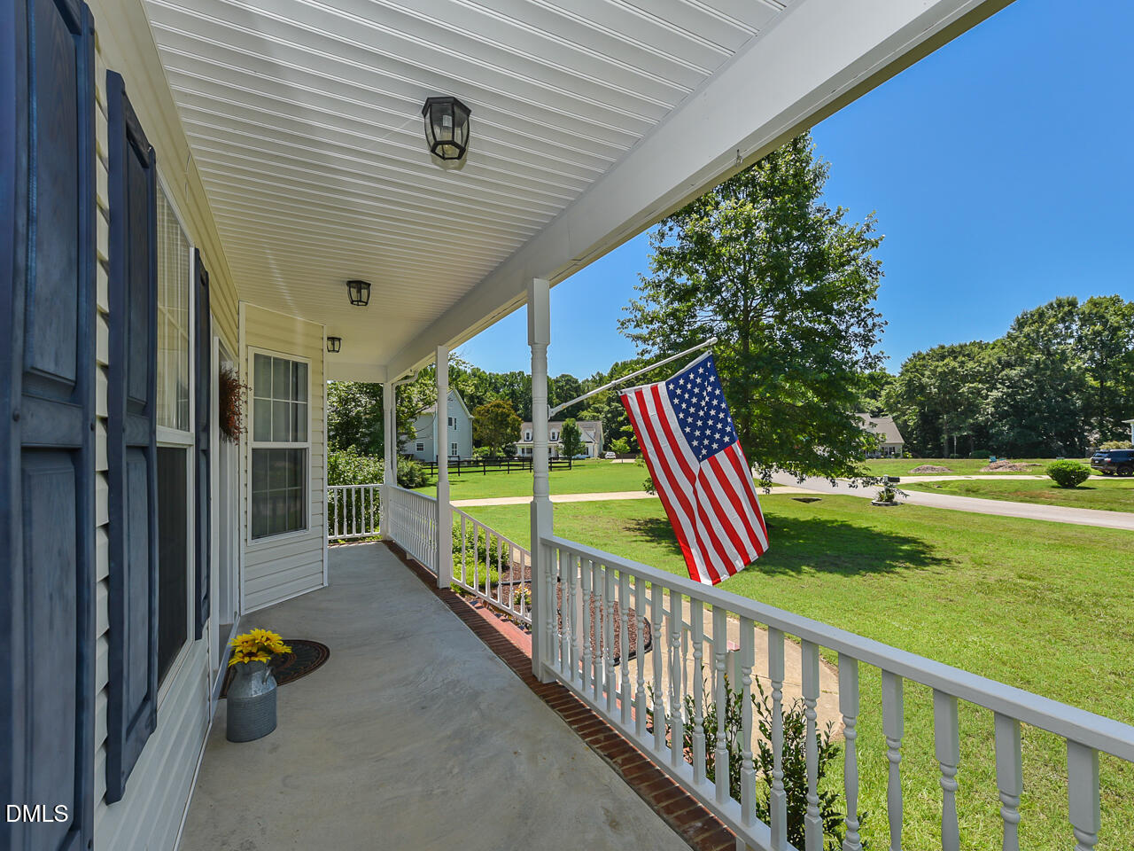 1229 Jogging Court Property Photo 4