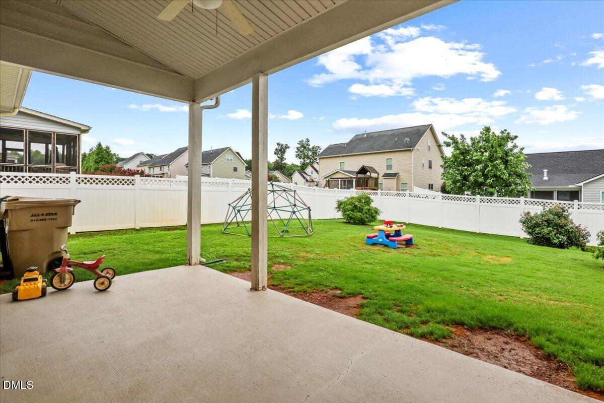 324 Lynshire Avenue Property Photo 5