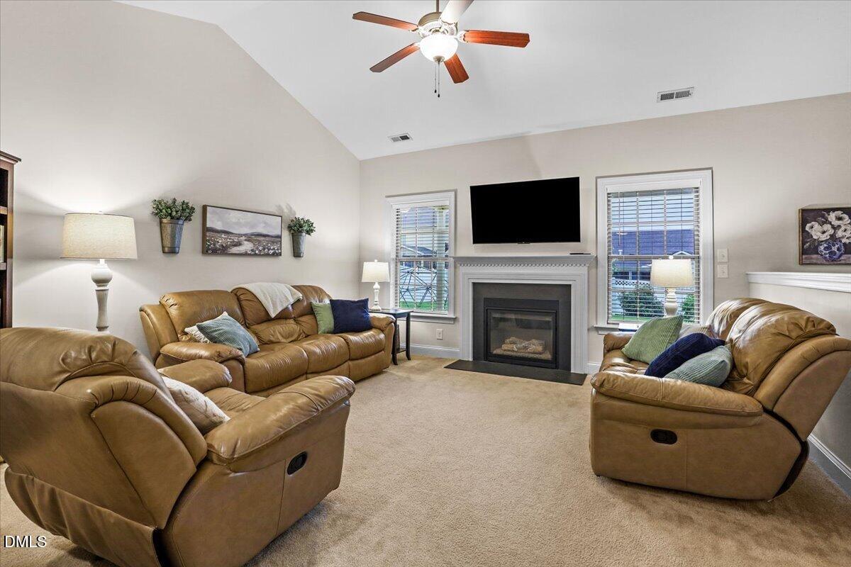 324 Lynshire Avenue Property Photo 11