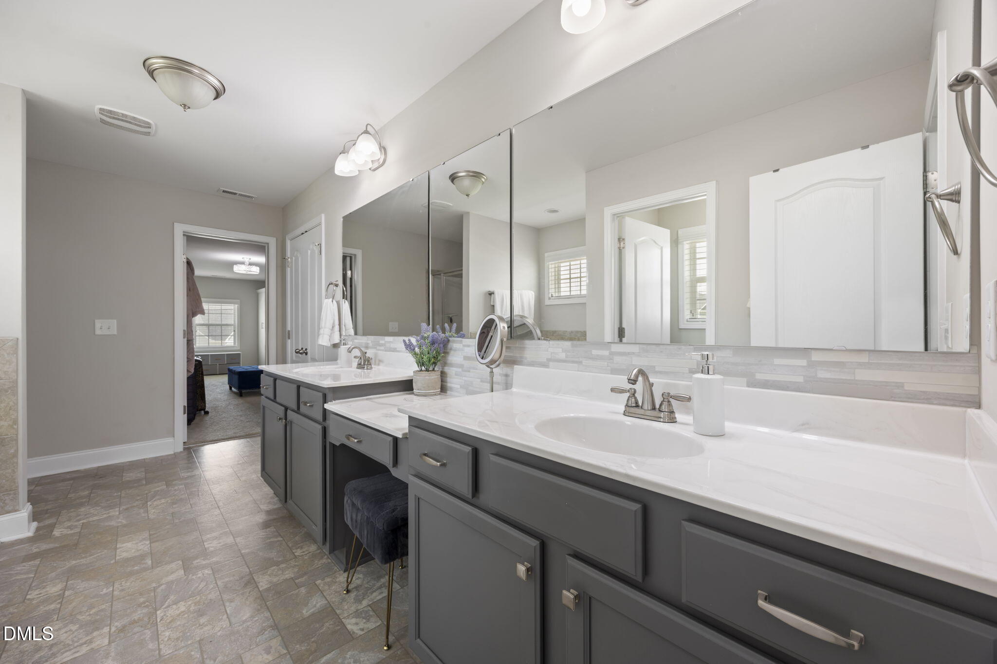 791 November Property Photo 38