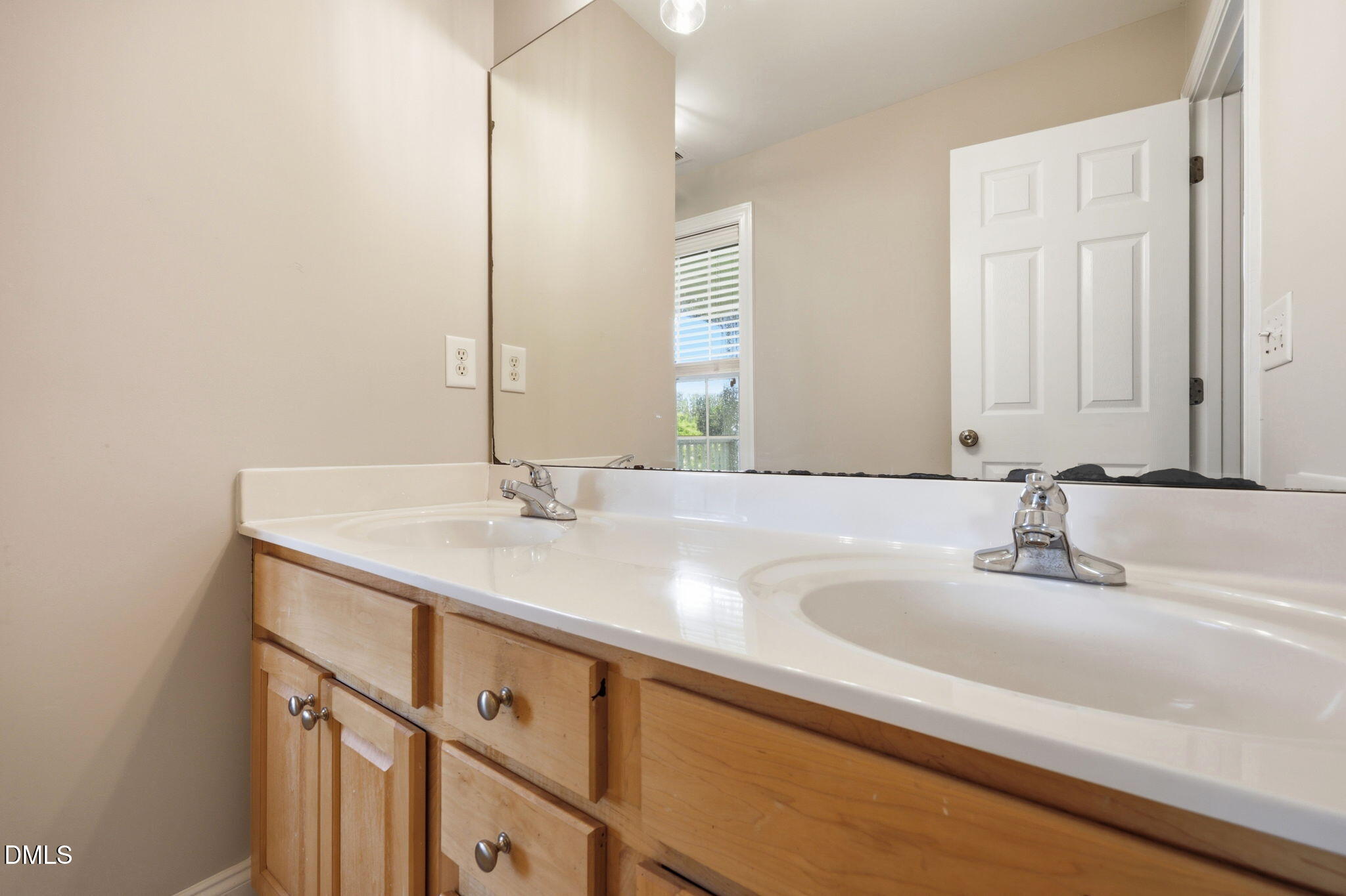113 Gullane Court Property Photo 34