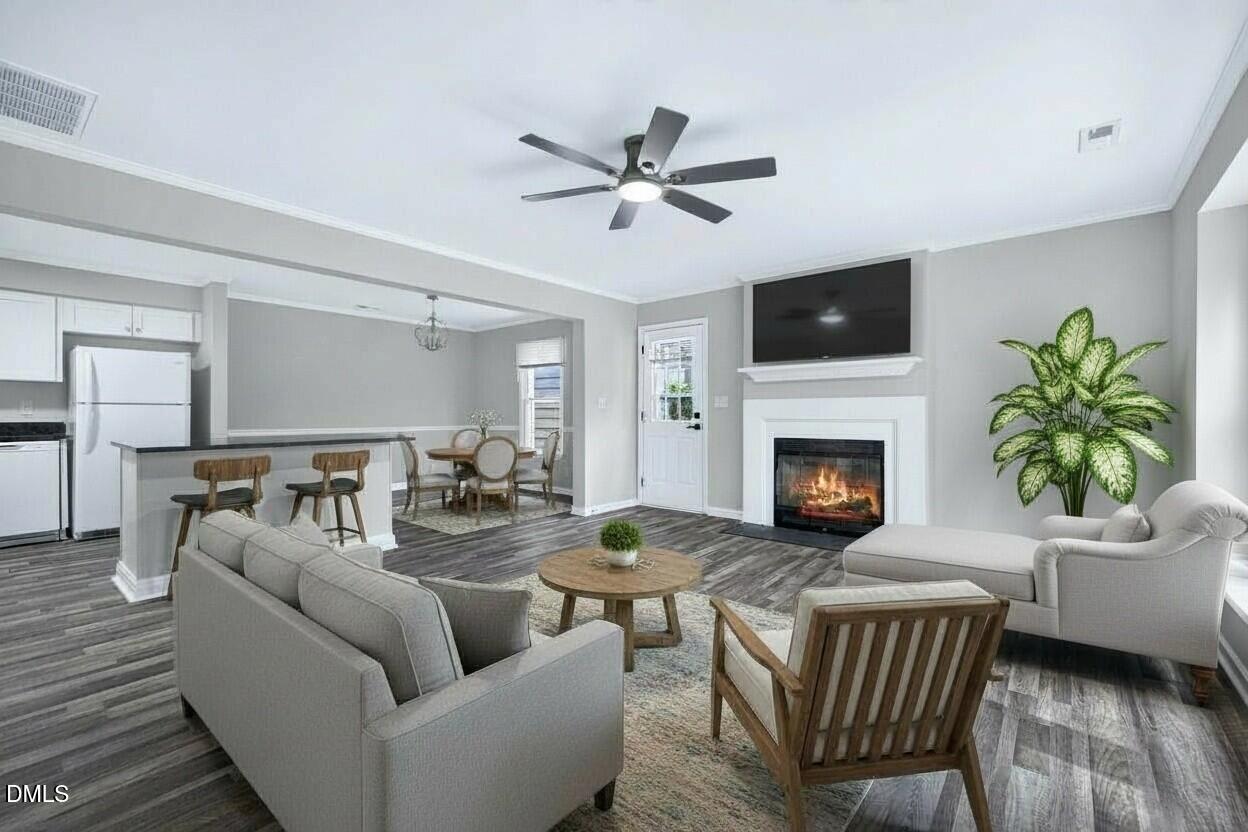 708 Powell Drive A Property Photo 4