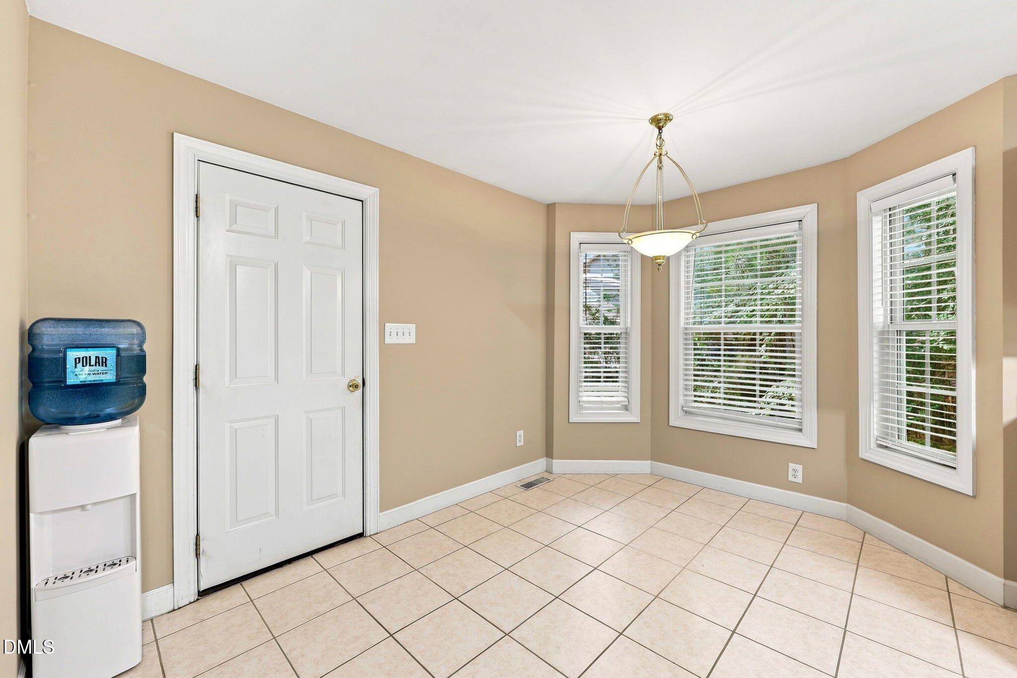 35 Abbington Place Property Photo 7