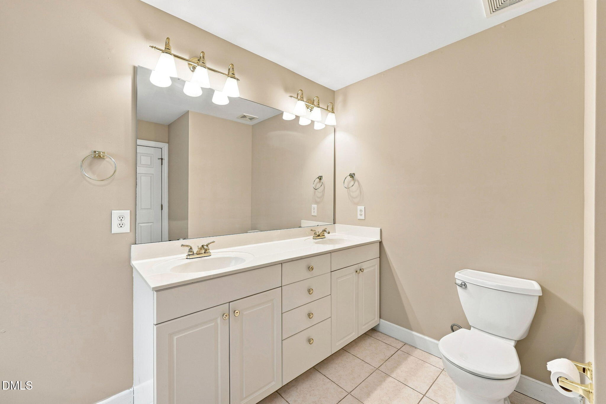 35 Abbington Place Property Photo 14