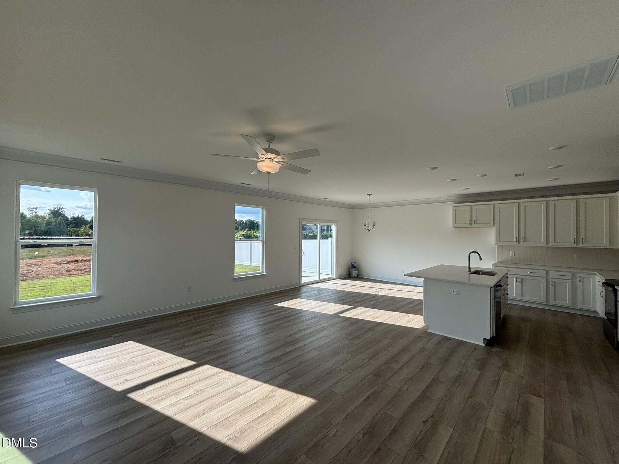 9 Steppe Way Property Photo 4