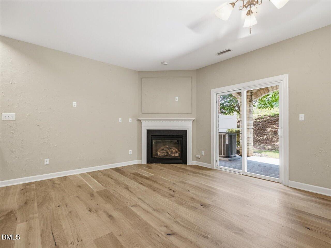 2949 Imperial Oaks Drive Property Photo 14