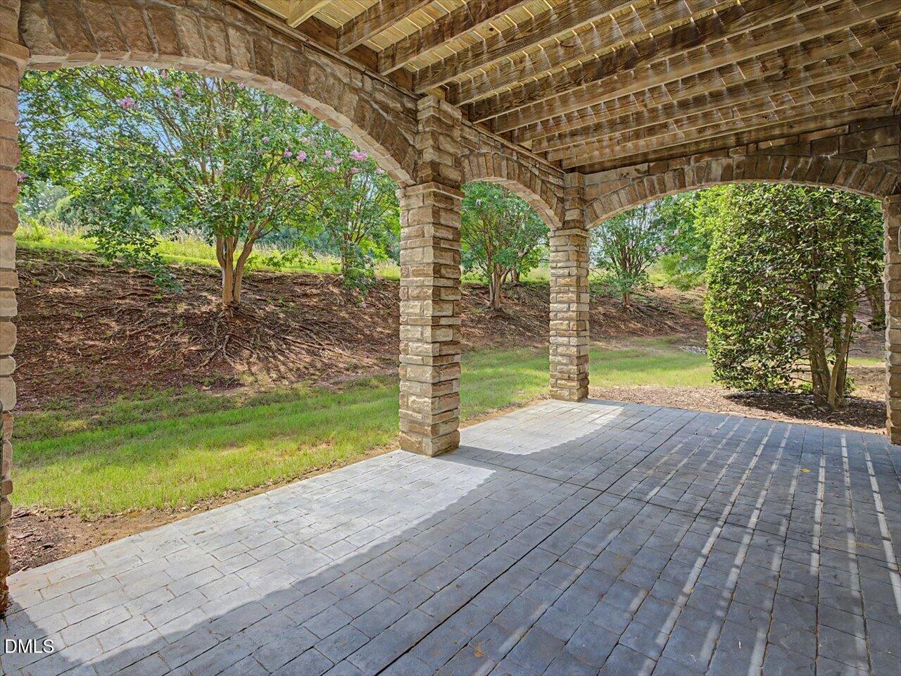 2949 Imperial Oaks Drive Property Photo 17