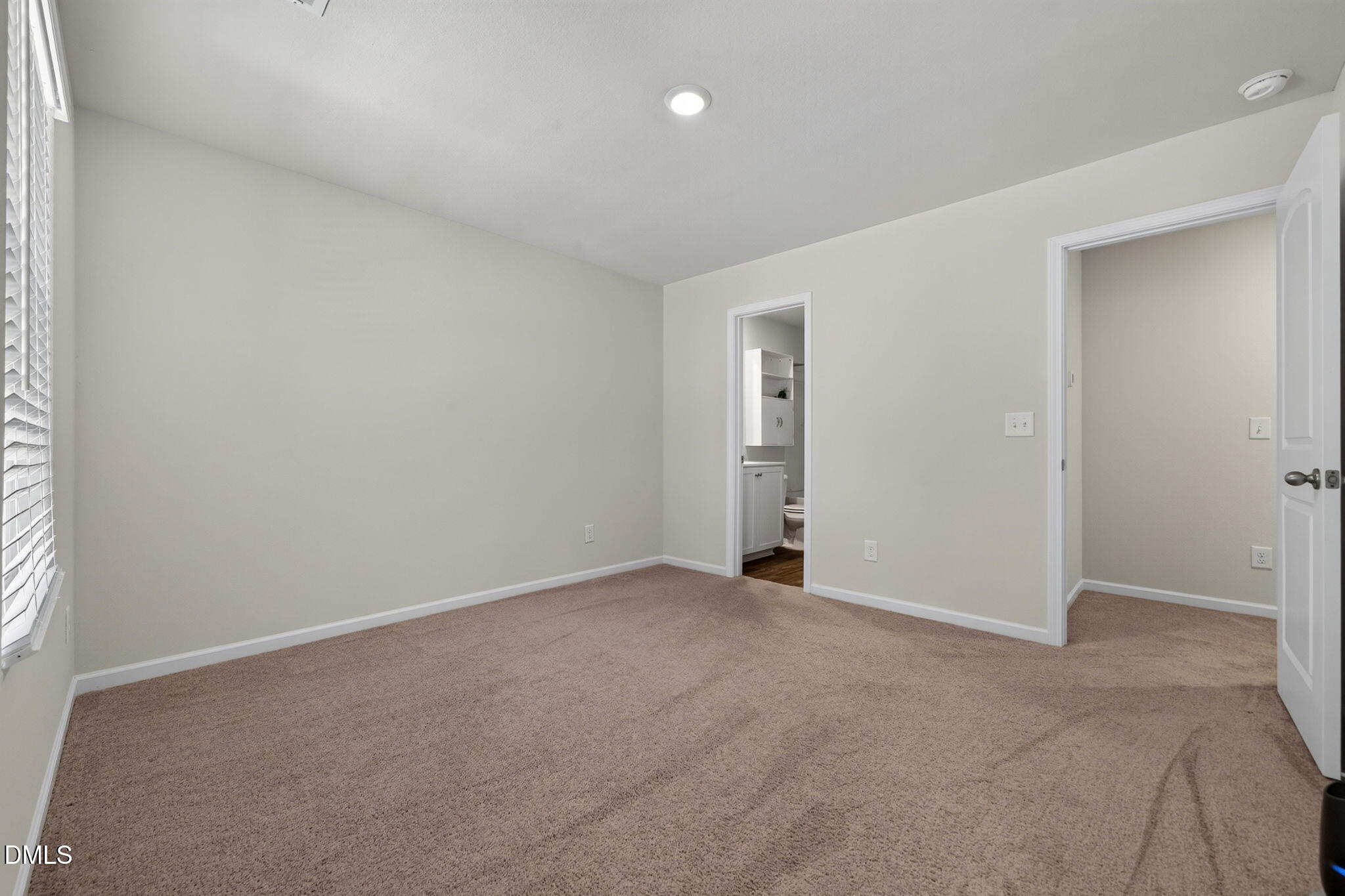 918 E Green Street F105 Property Photo 21