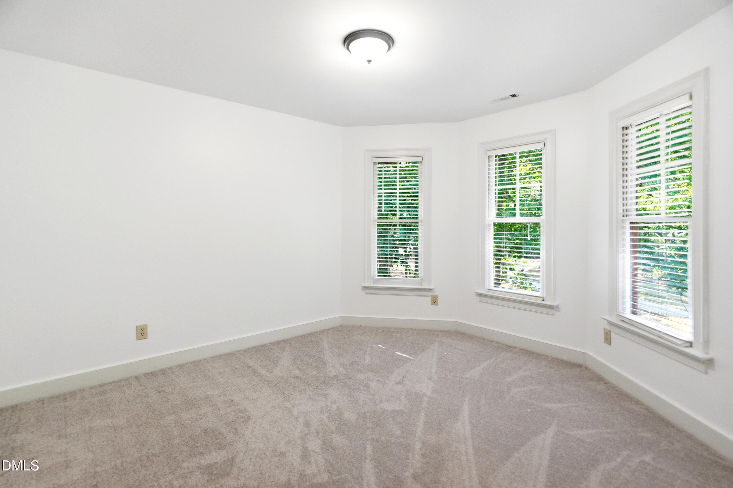 4900 Kundinger Court Property Photo 26