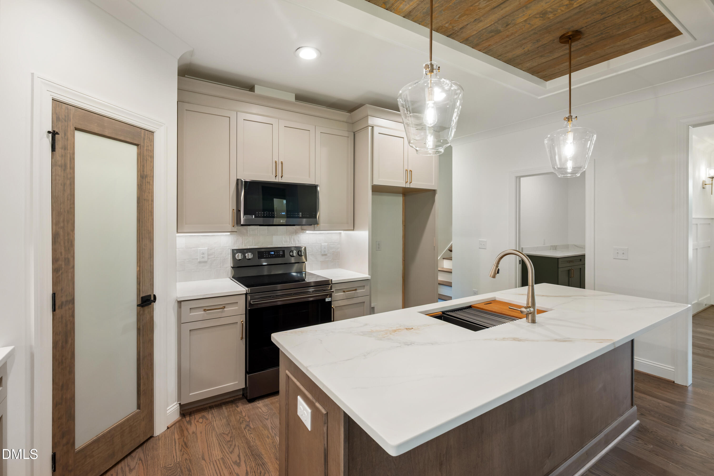 8625 Savage Road Property Photo 13