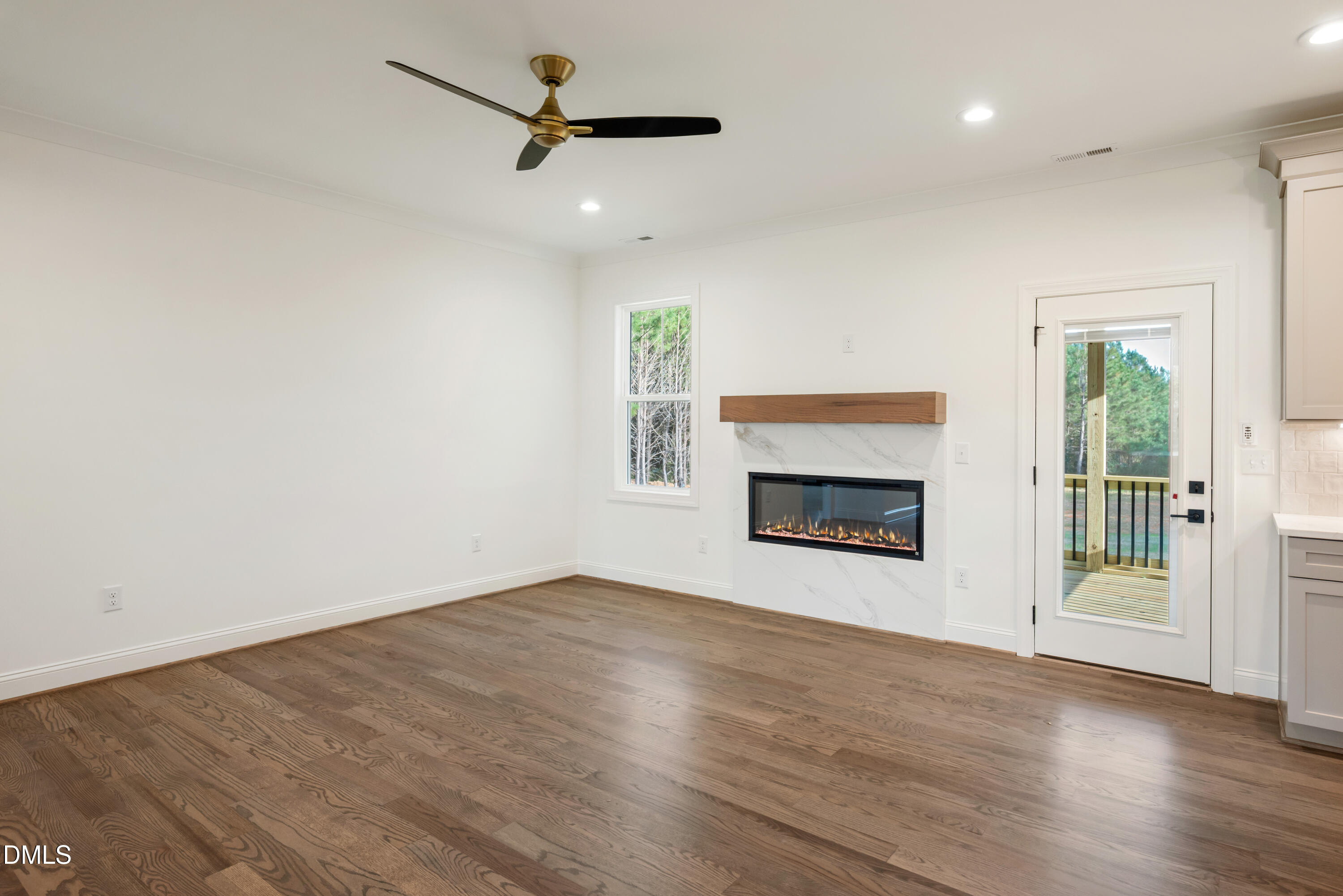 8625 Savage Road Property Photo 23