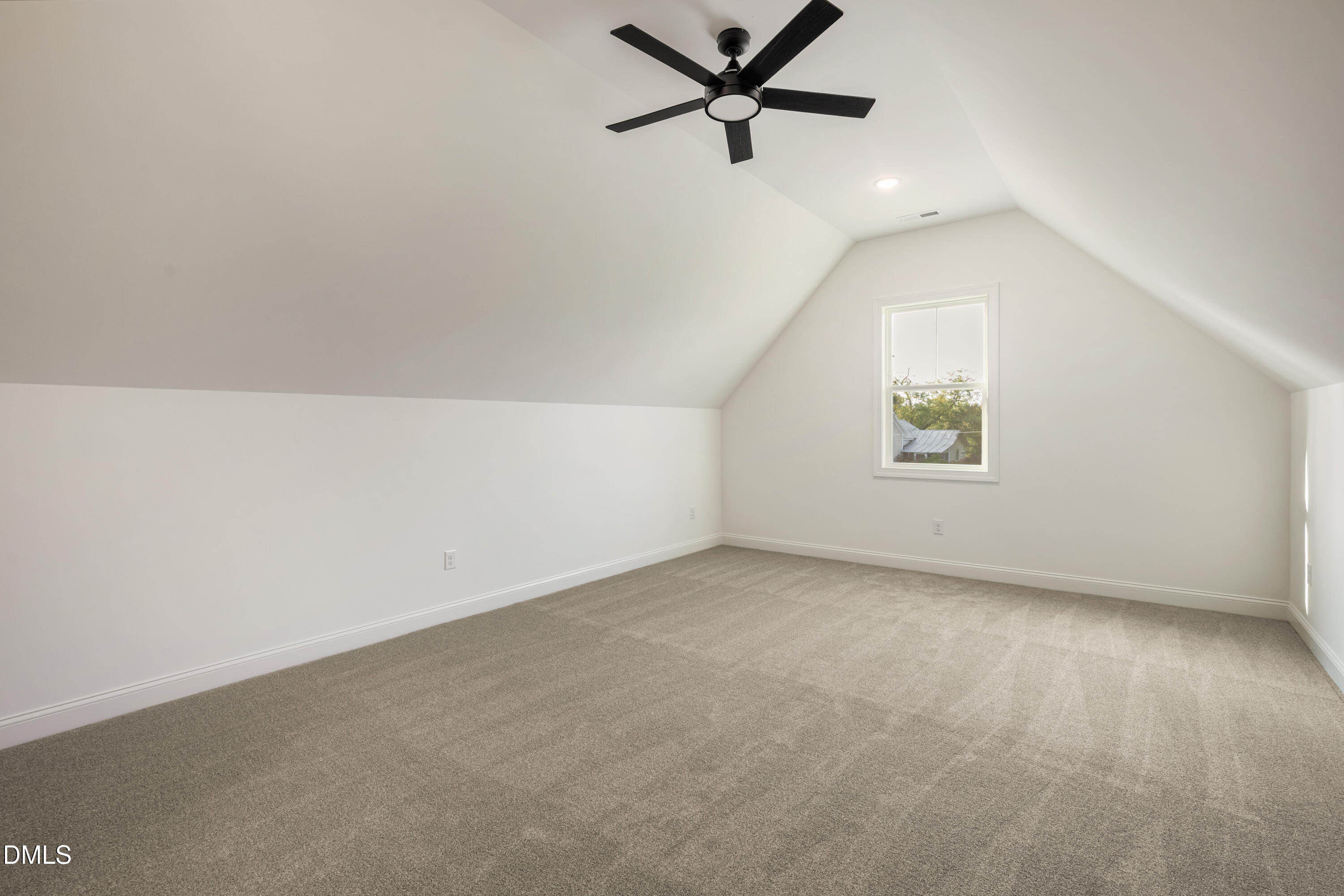 8625 Savage Road Property Photo 43