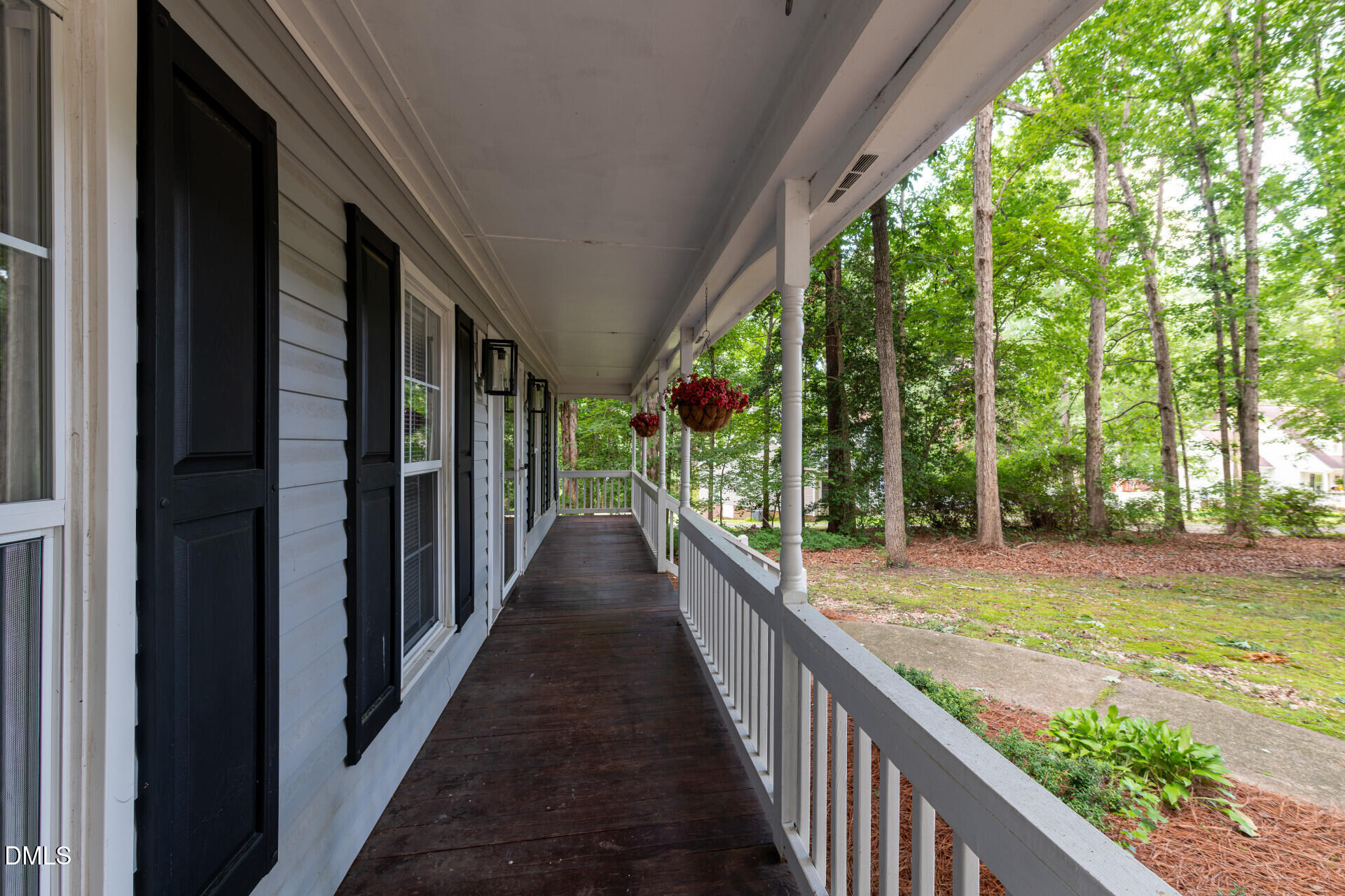 1011 Homestead Place Property Photo 3